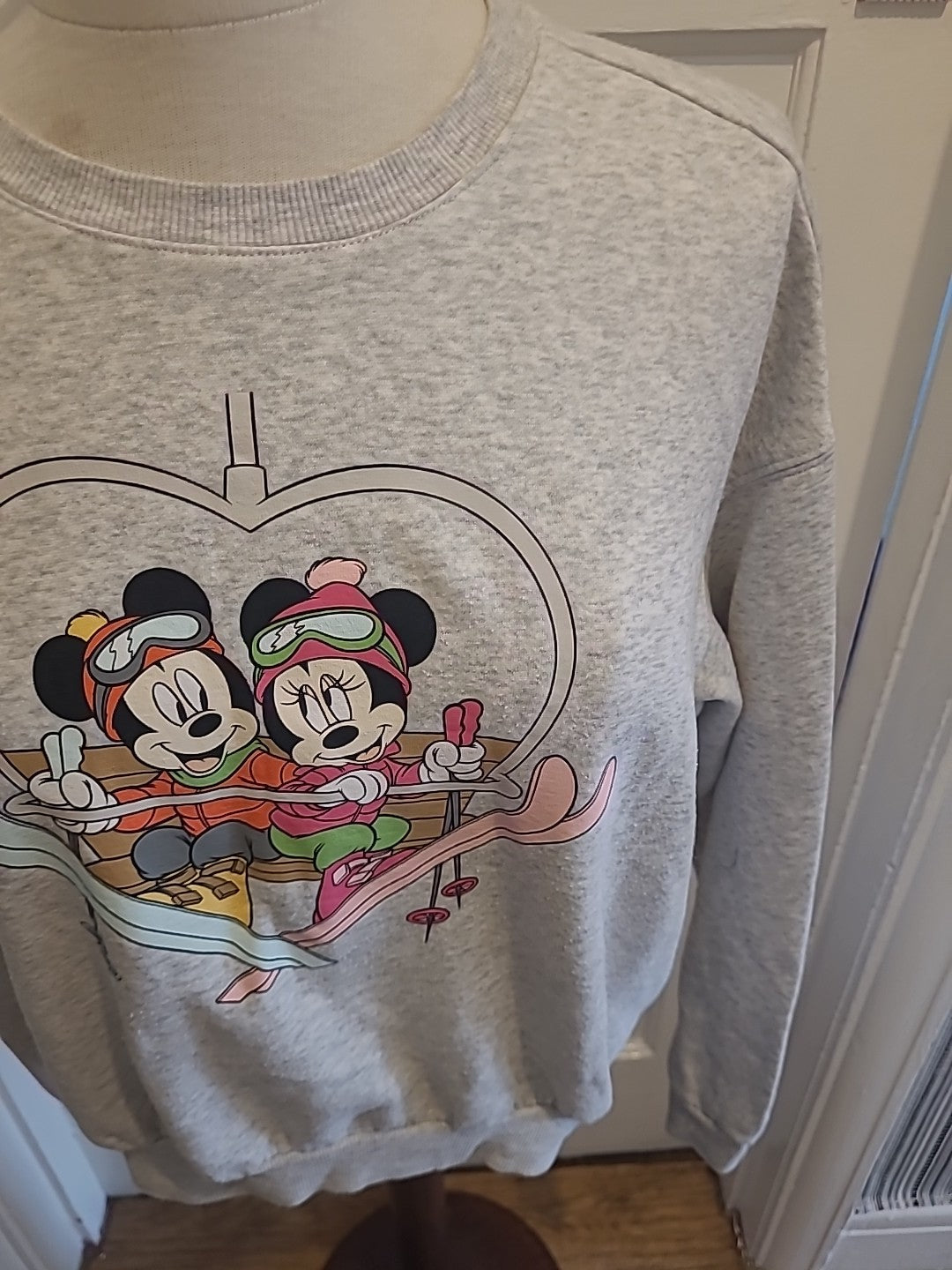 Ladies H&M Size Large Minnie&Mickey Jumper
