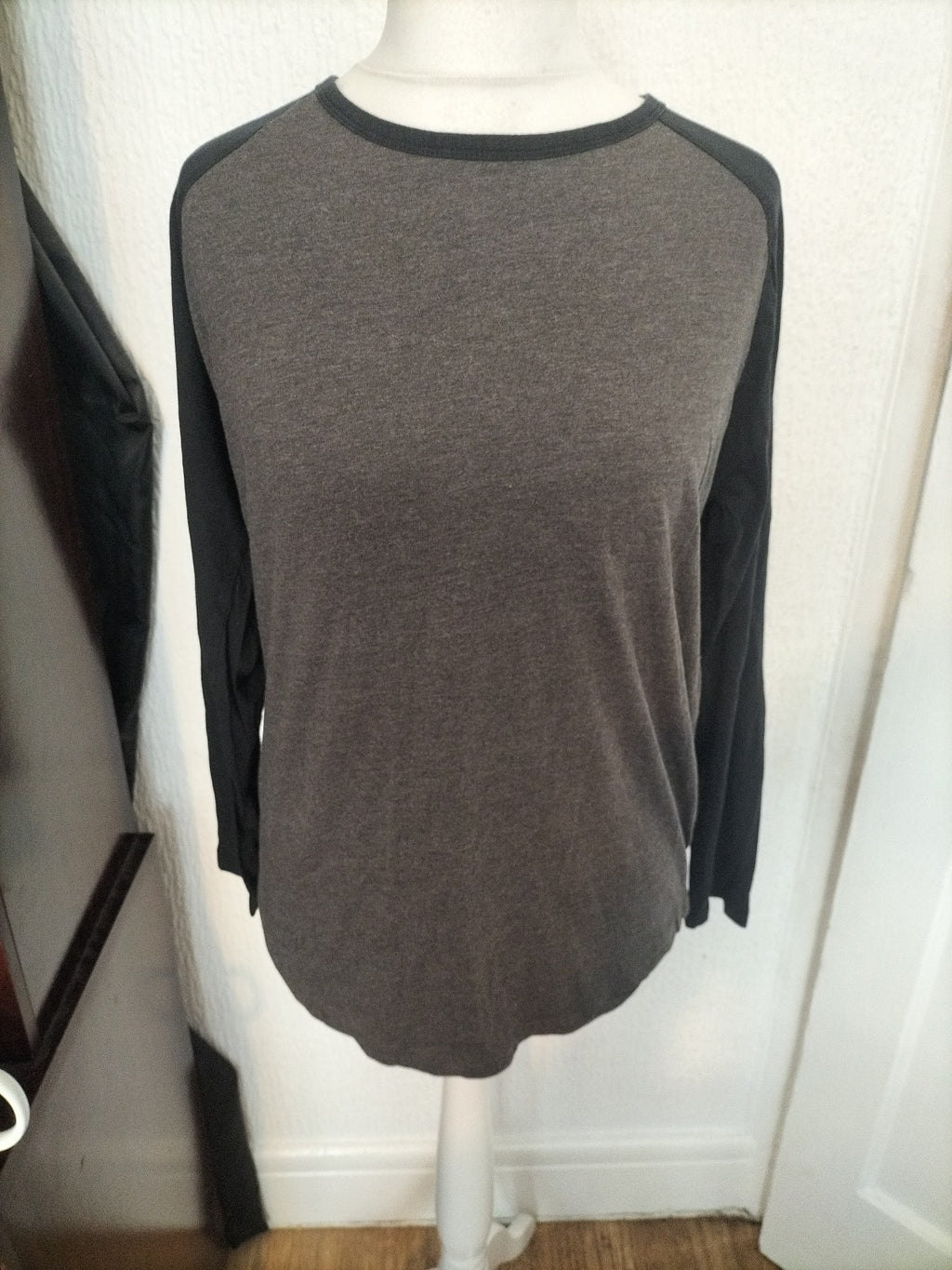 Mens Cedarwood State Size M Grey And Black Long Sleeved Pyjama Top