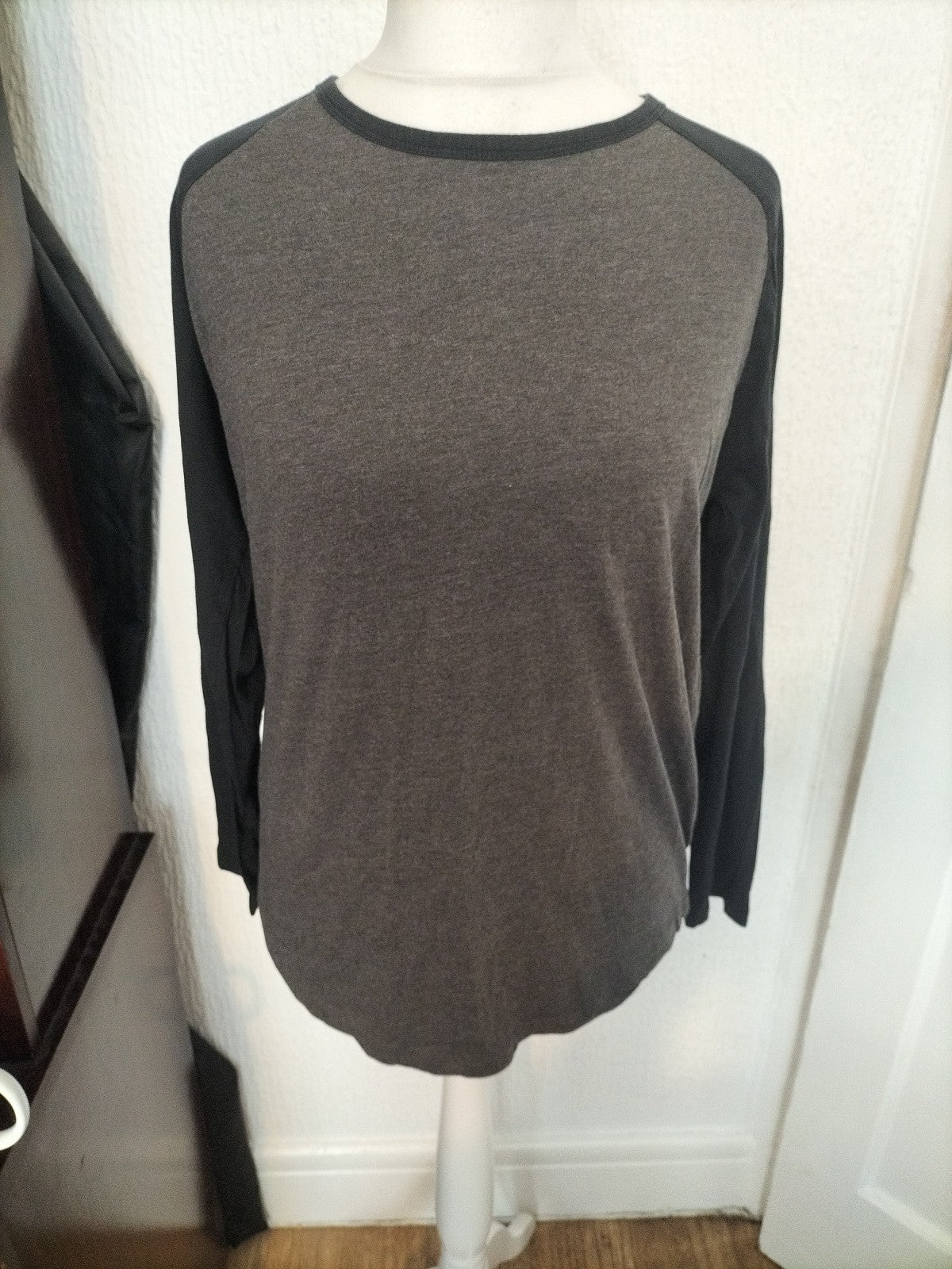 Mens Cedarwood State Size M Grey And Black Long Sleeved Pyjama Top