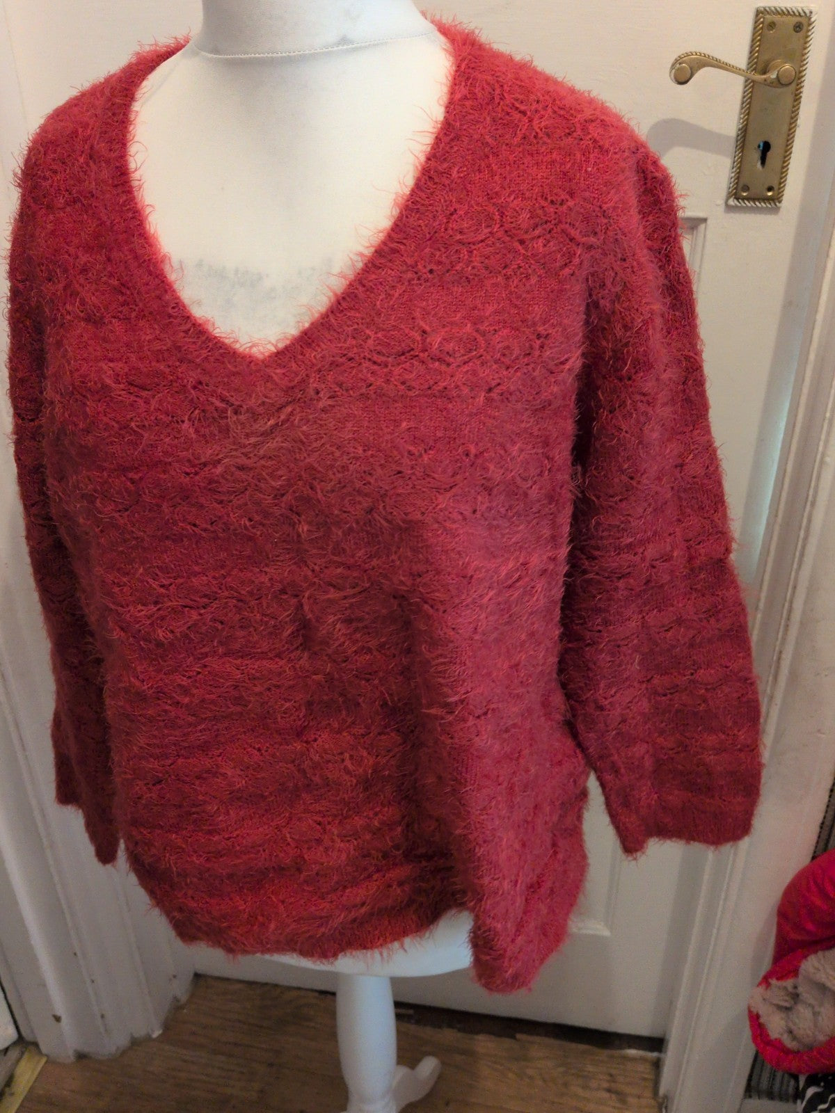 Ladies Damart Size 22/24 Red Fluffy Long Sleeve Pullover Jumper