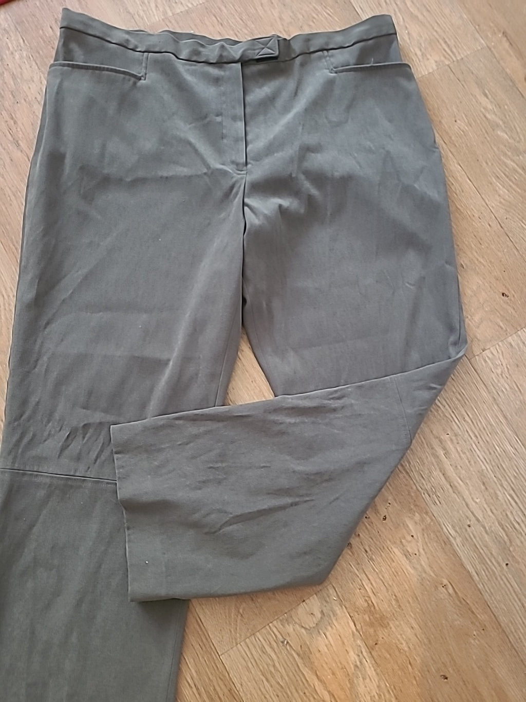 Ladies Anna Morelle Size 20 Grey Trousers