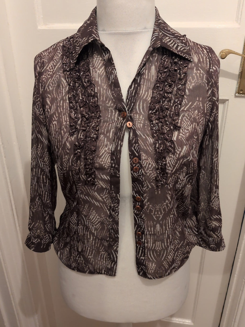 CC Petite 10 Dark Brown And White Long Sleeve Blouse