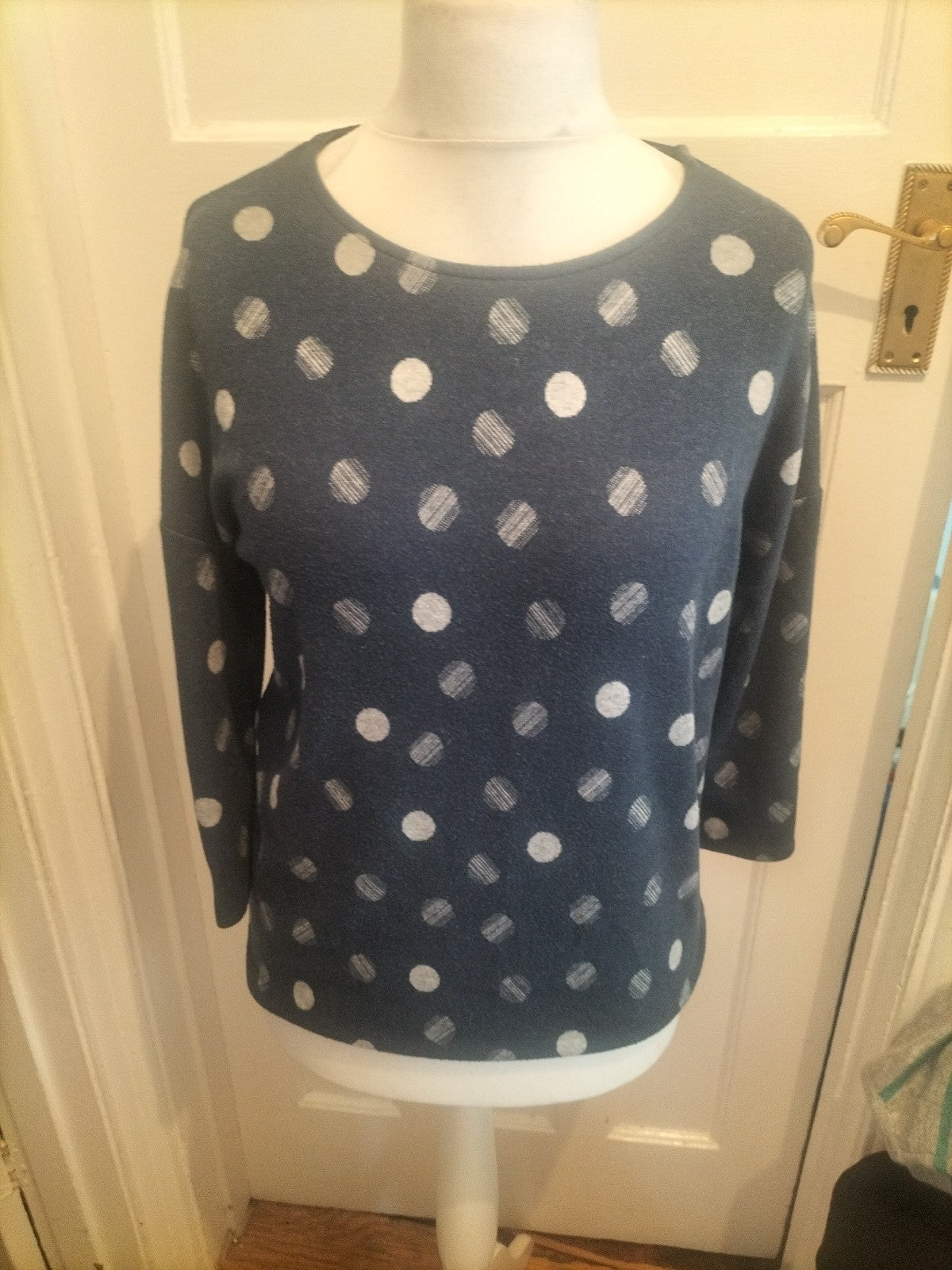 Ladies Tu Size 12 Navy And White Spotted Jumper Well Worn