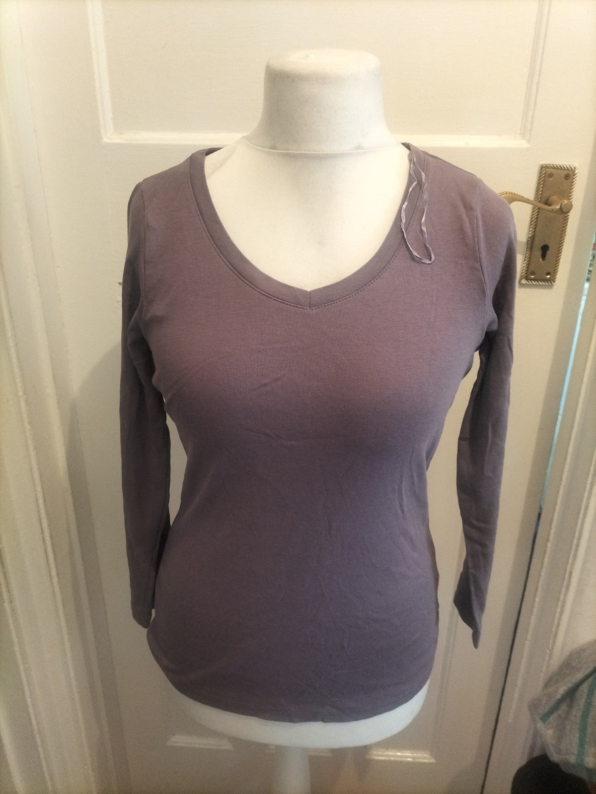 Ladies Originals Size 12/14 Purple Long Sleeved V Neck Blouse