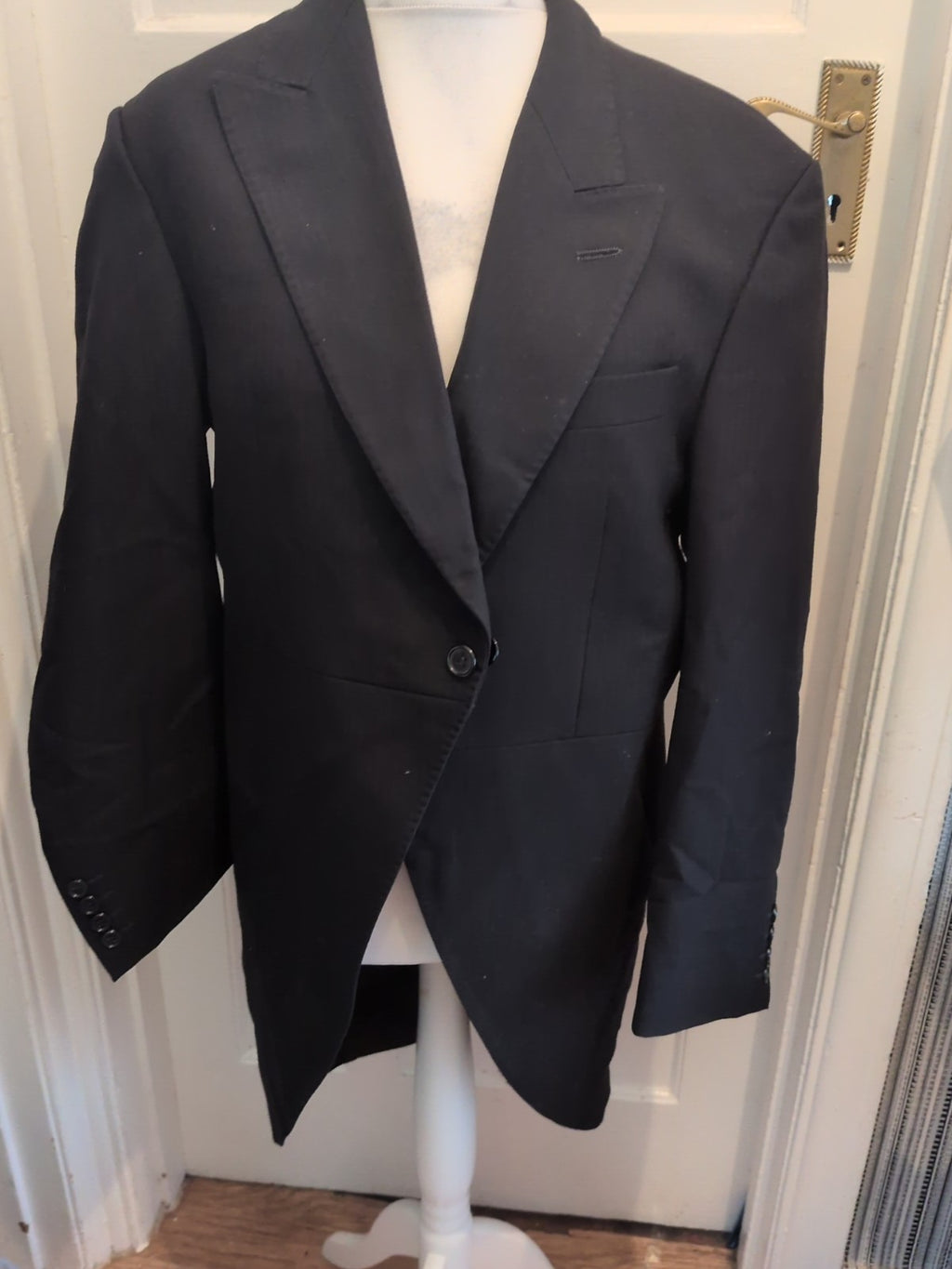 Buckleigh 40R Black Suit Jacket