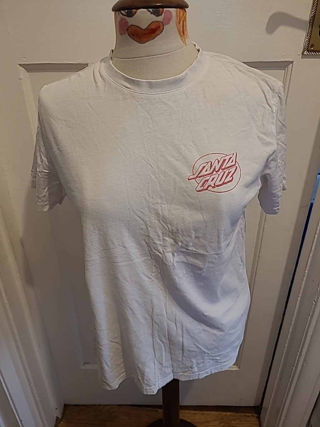 Ladies Santa Cruz Size 8 Pink And White Short Sleeved Tshirt
