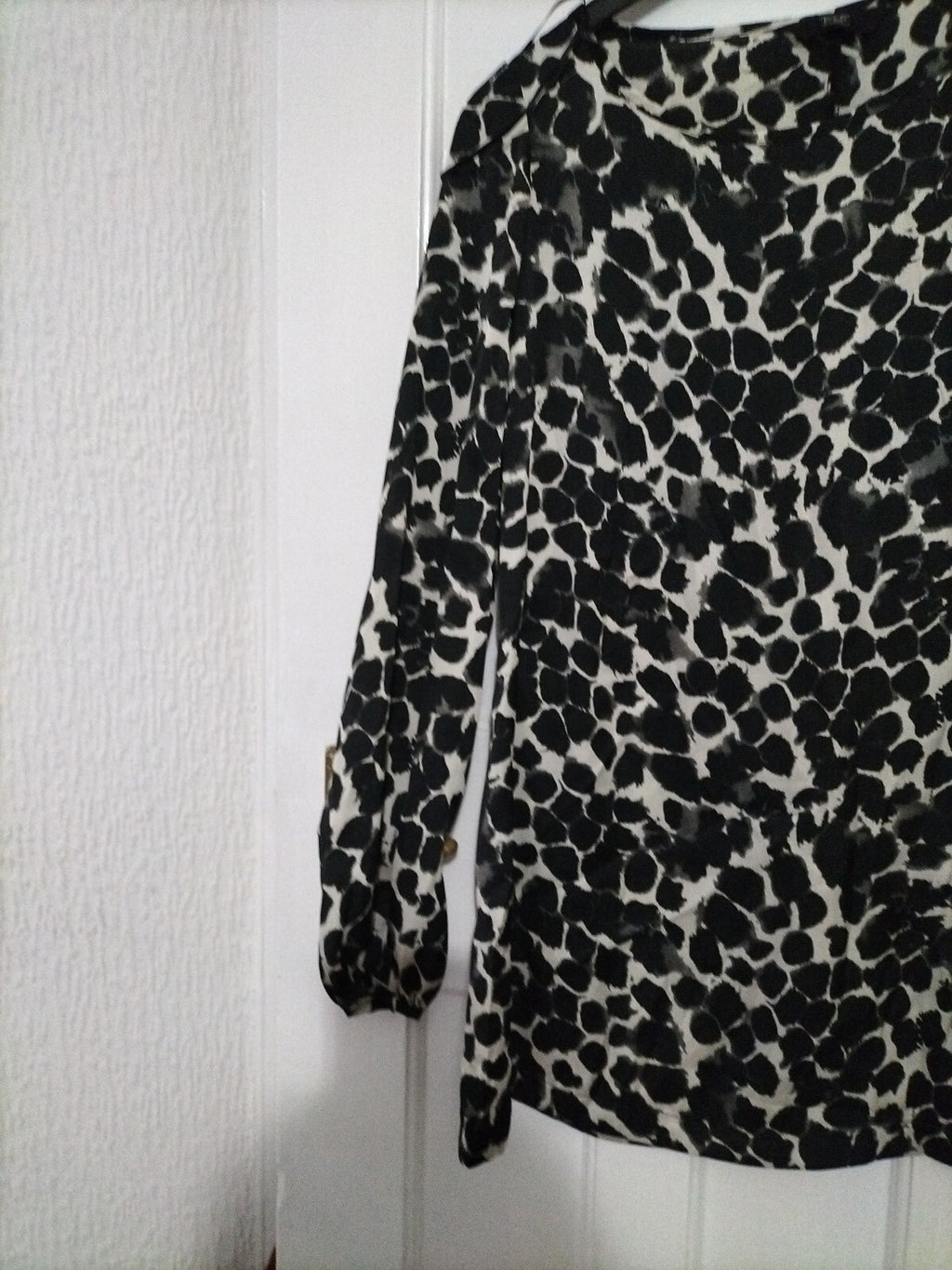 Ladies F+F Size 6 Zebra Print Top