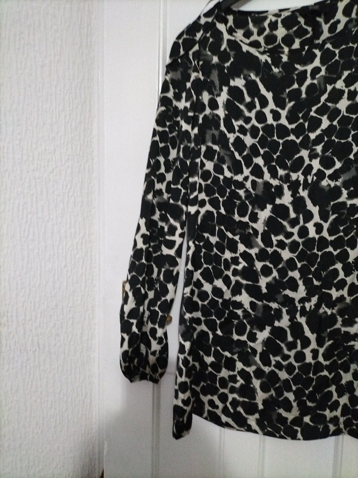 Ladies F+F Size 6 Zebra Print Top