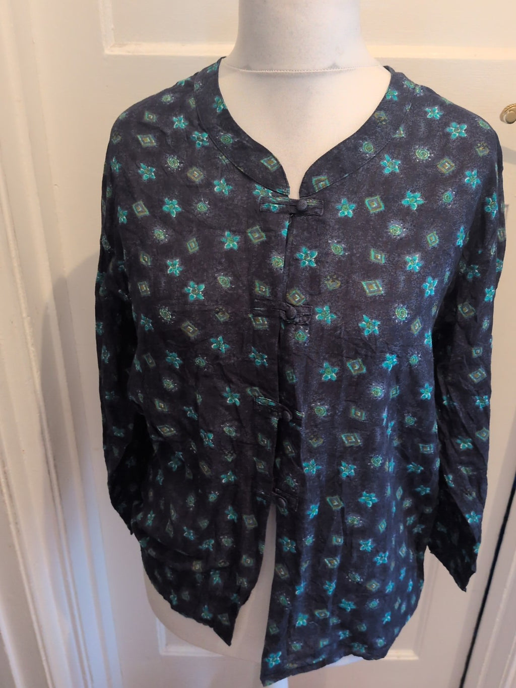 Medium Navy And Green Well Worn Long Sleeve Blouse