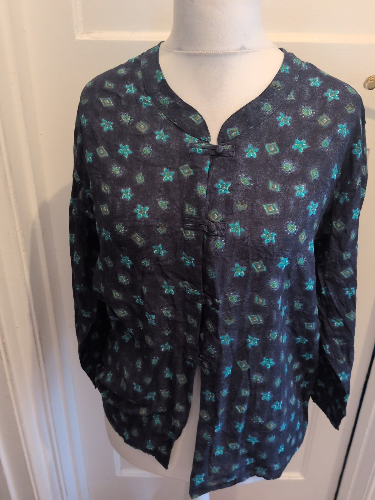 Medium Navy And Green Well Worn Long Sleeve Blouse