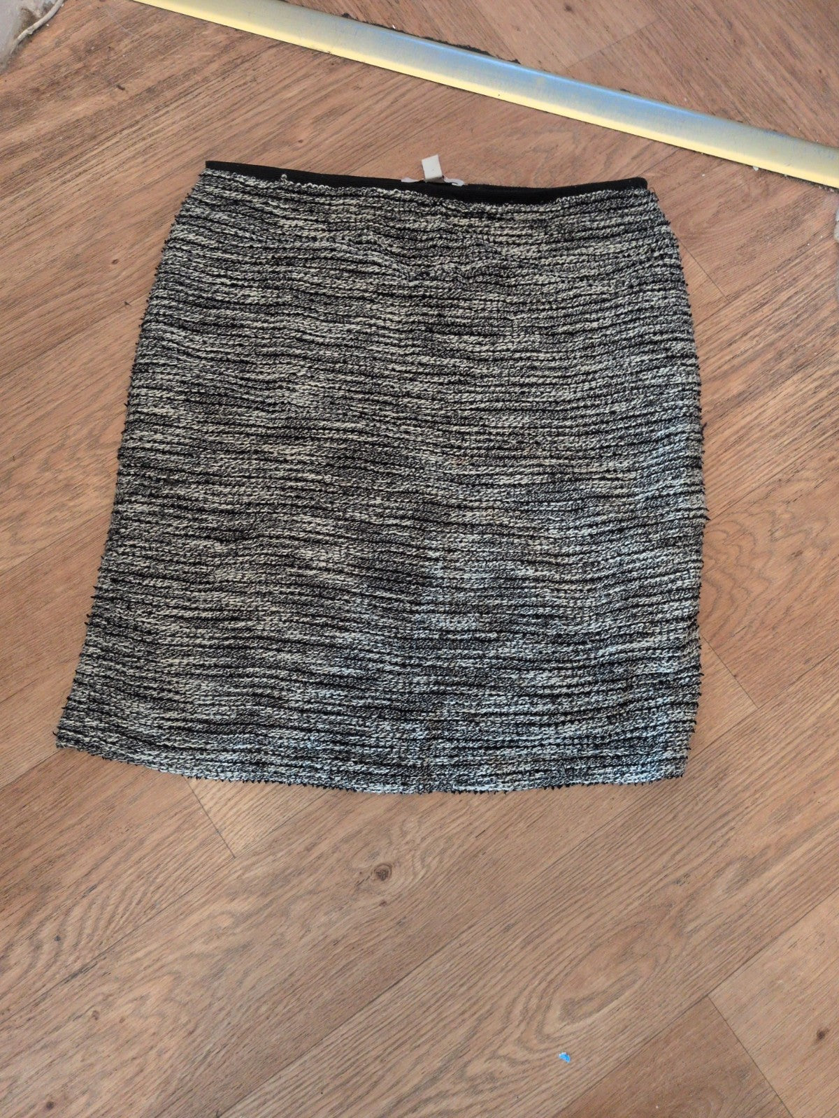 Esprit Large Grey Fleck Slight Stretch Skirt Knee Length Lined