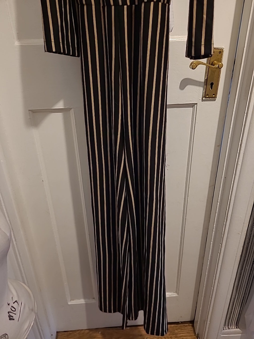 Ladies Yas Size Large Black/Beige Long Length Long Sleeved Dress