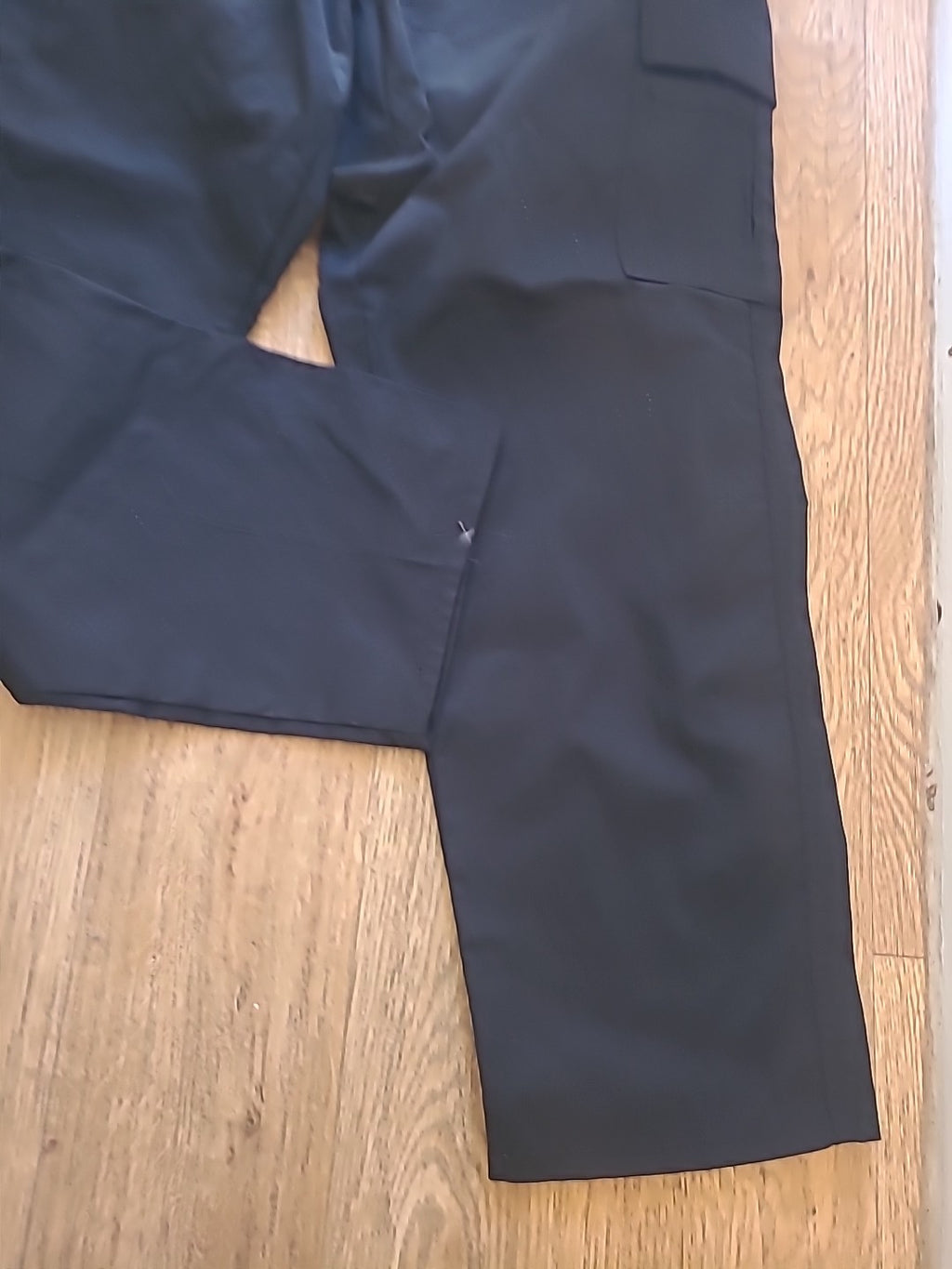 Ladies Uneek Size 18 Black Cropped Trousers