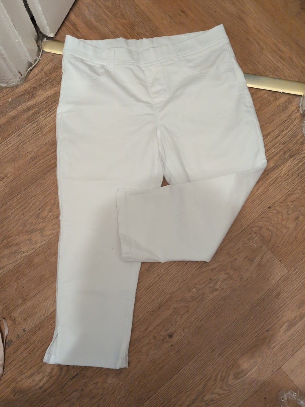 16 White Pull On Leggings Ankle/Crop