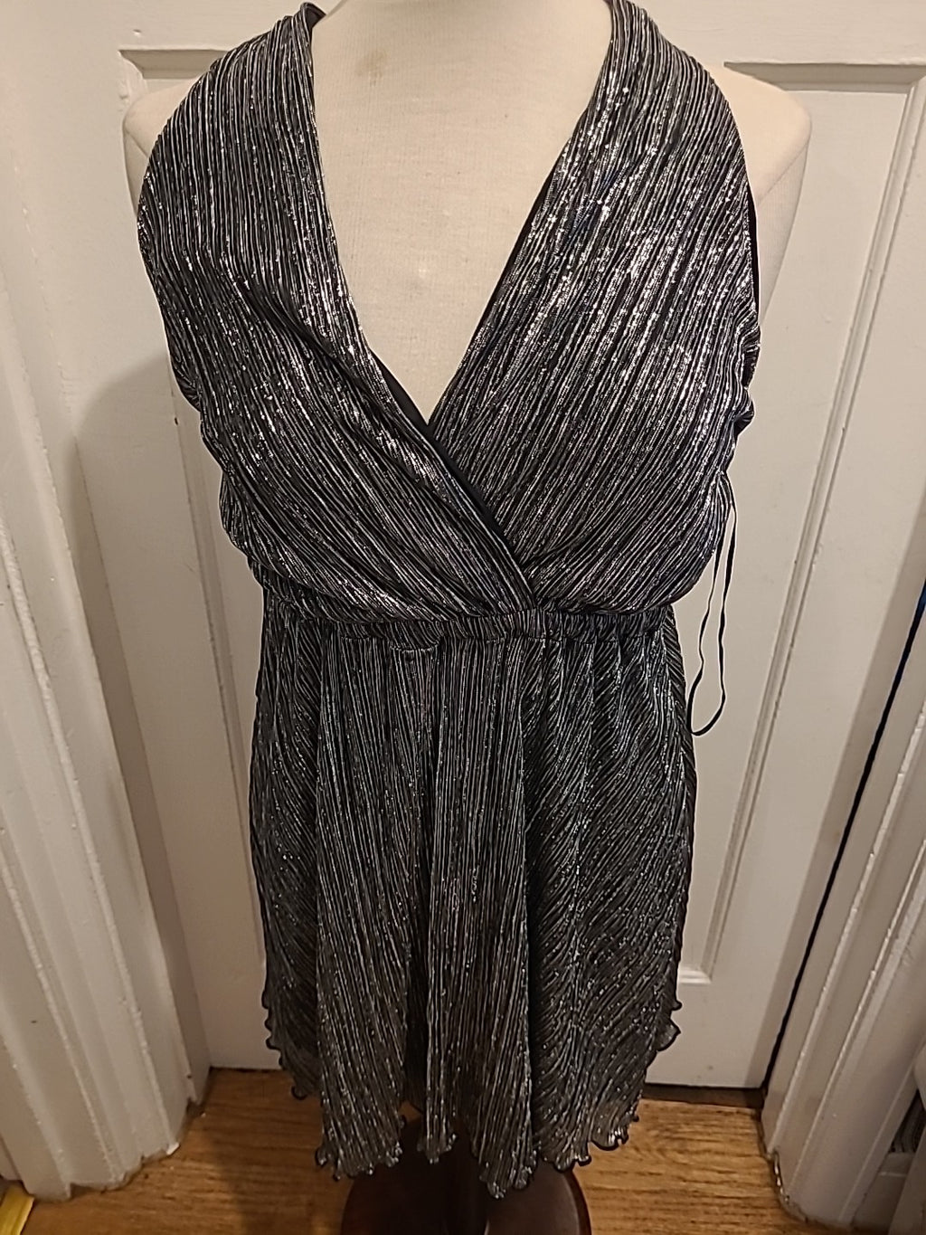 Ladies Miss Selfridge Size 12 Black And Silver Halter Neck Dress