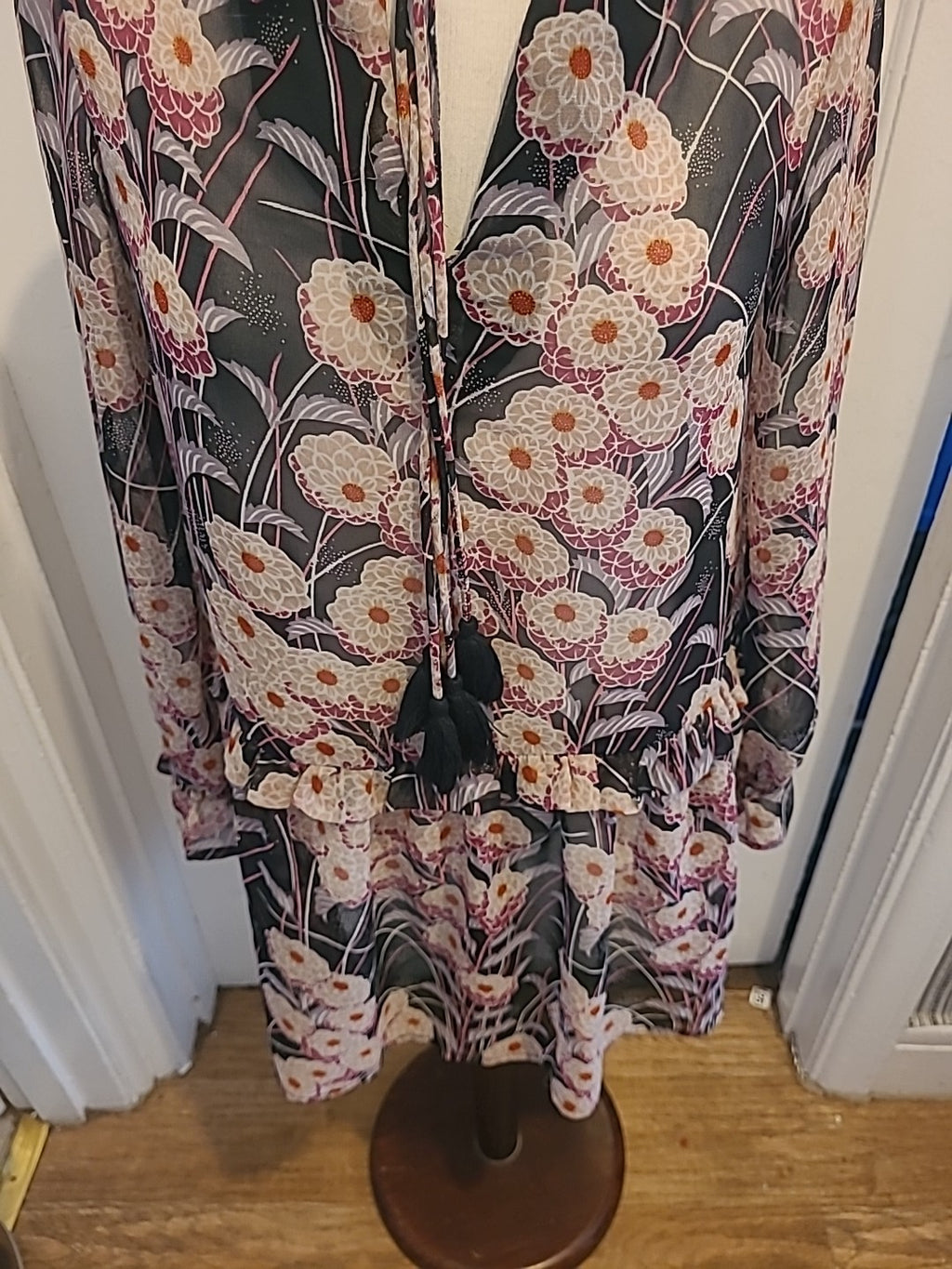 Ladies Asos Size 6 Black Peach Pink Floral Long Sleeved Blouse