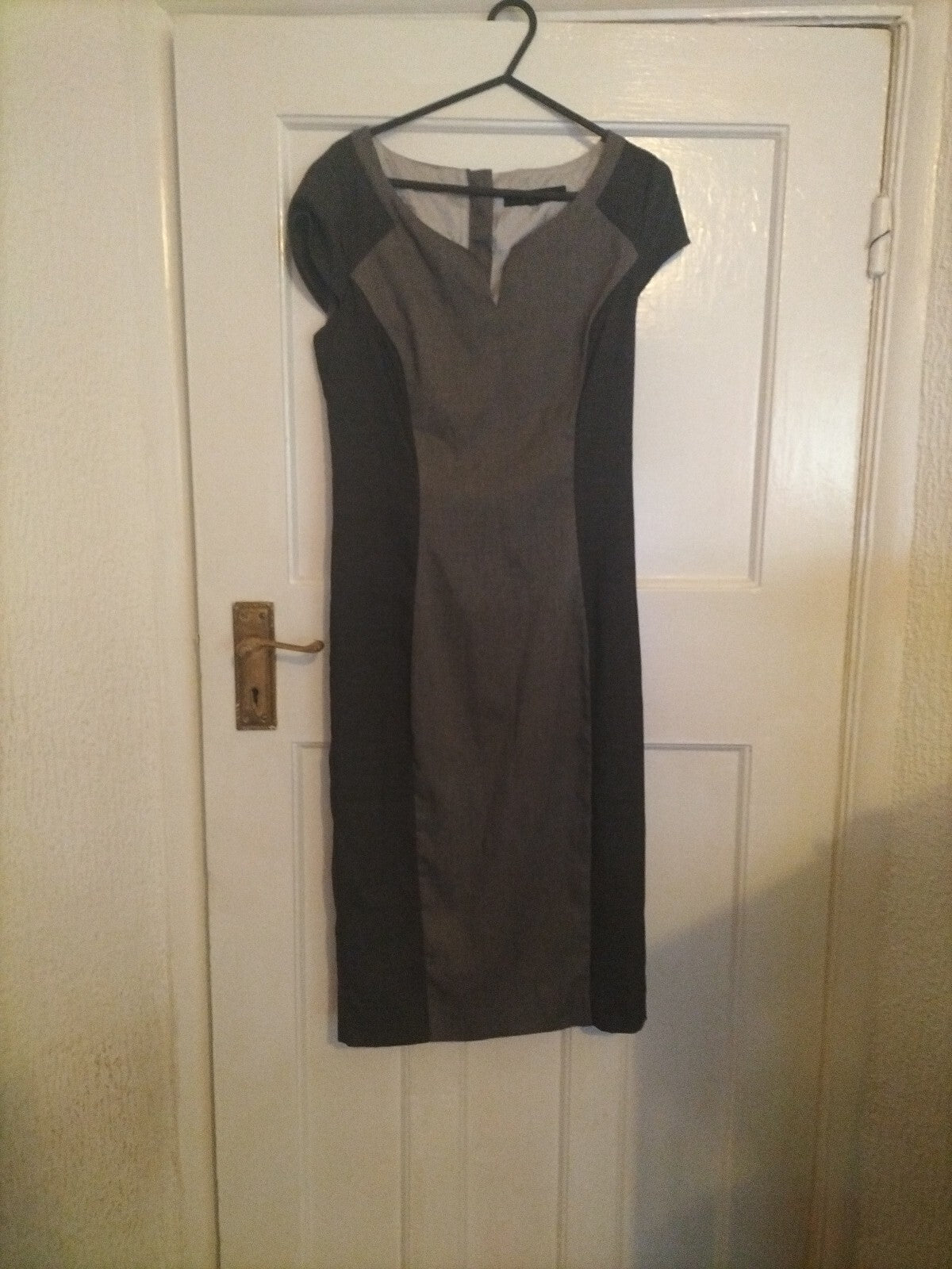 Ladies Next Size 6R Grey Cap Sleeved Dress