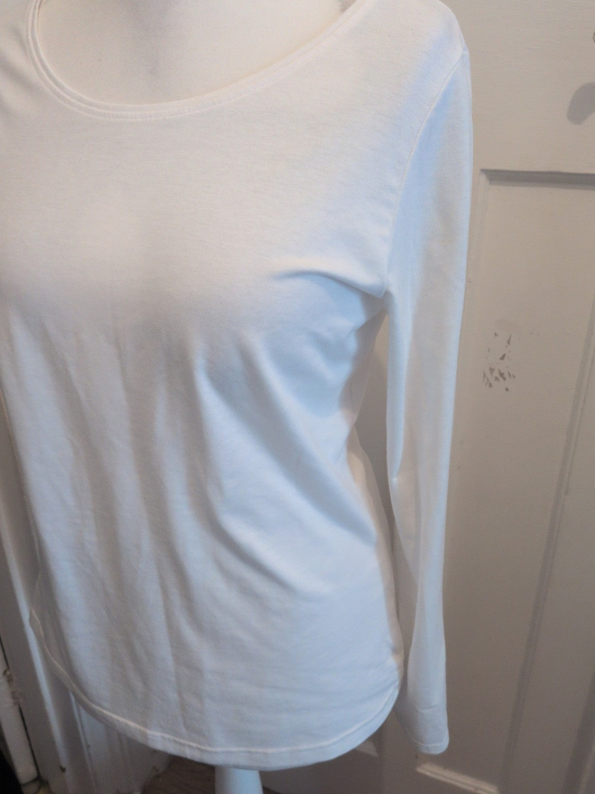 George 16 White Round Neck Tshirt Long Sleeve