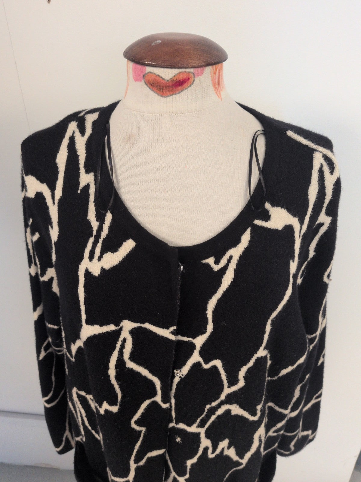 Tu 16 Cream And Black Long Sleeve Cardigan