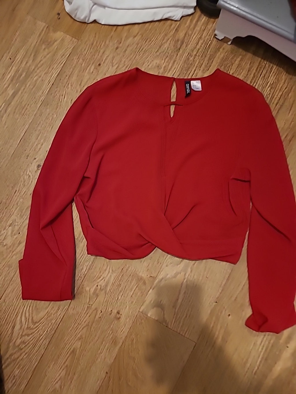 Ladies Divided Size 12 Red Cropped Long Sleeved Blouse