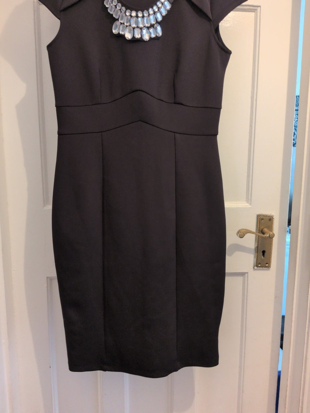Ladies George Size 10 Black Short Sleeve Round Neck Diamonte Neck Dress.