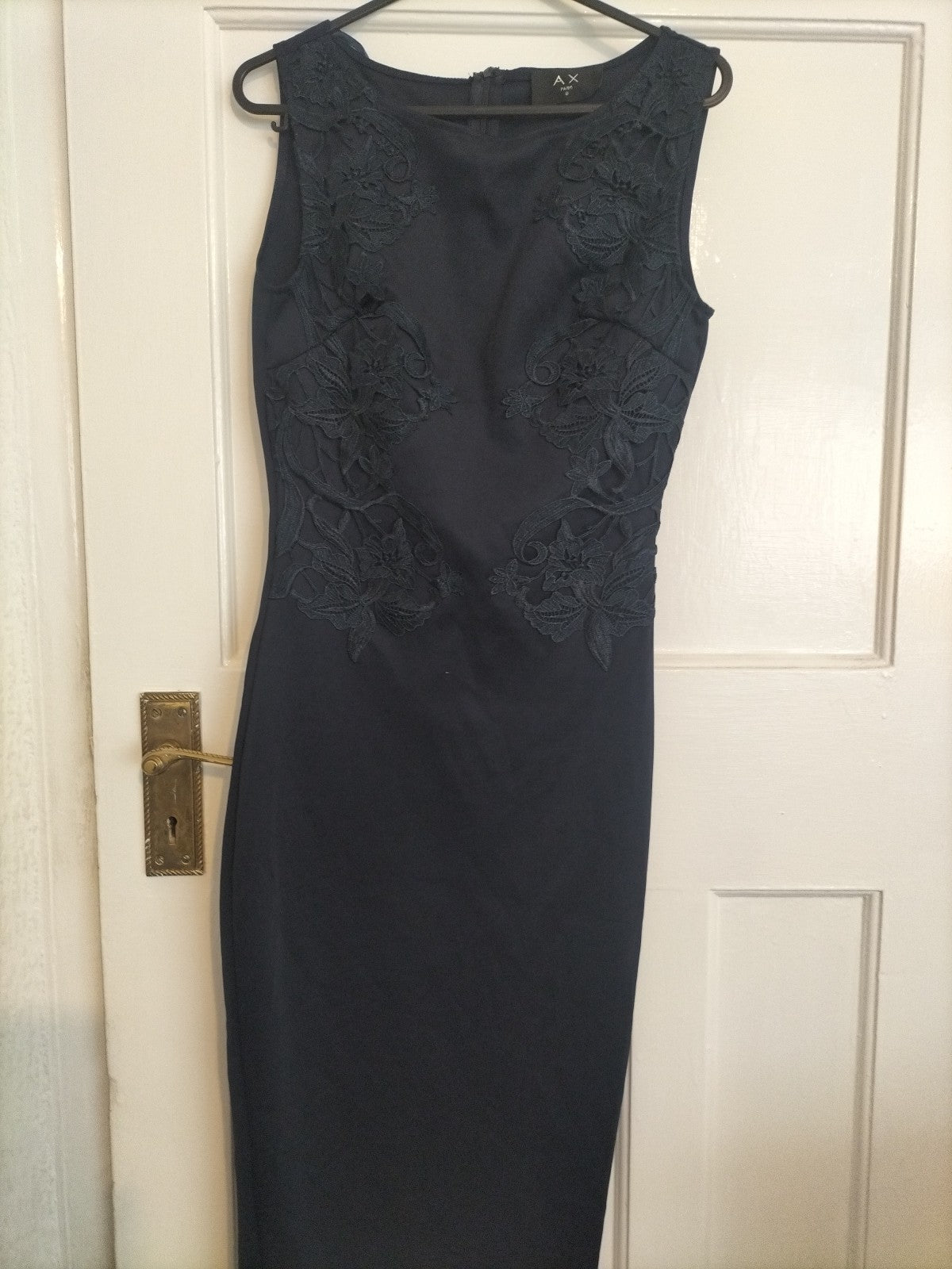 Ladies Ax Paris Size 8 Navy Floral Embroidery Sleeveless Dress