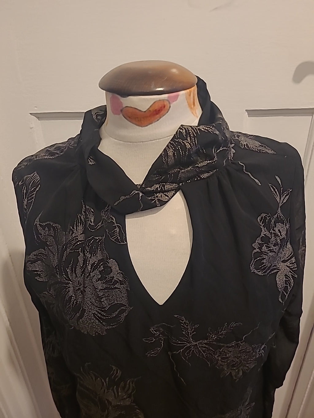 Ladies Roman Size 10 Black Silver Detailed Long Sleeved Blouse