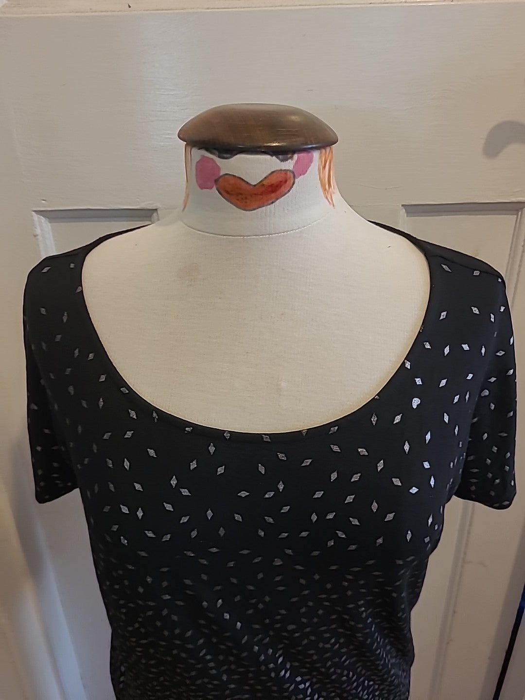 Ladies Betty Barclay Size 10 Black Silver Short Sleeved Tshirt