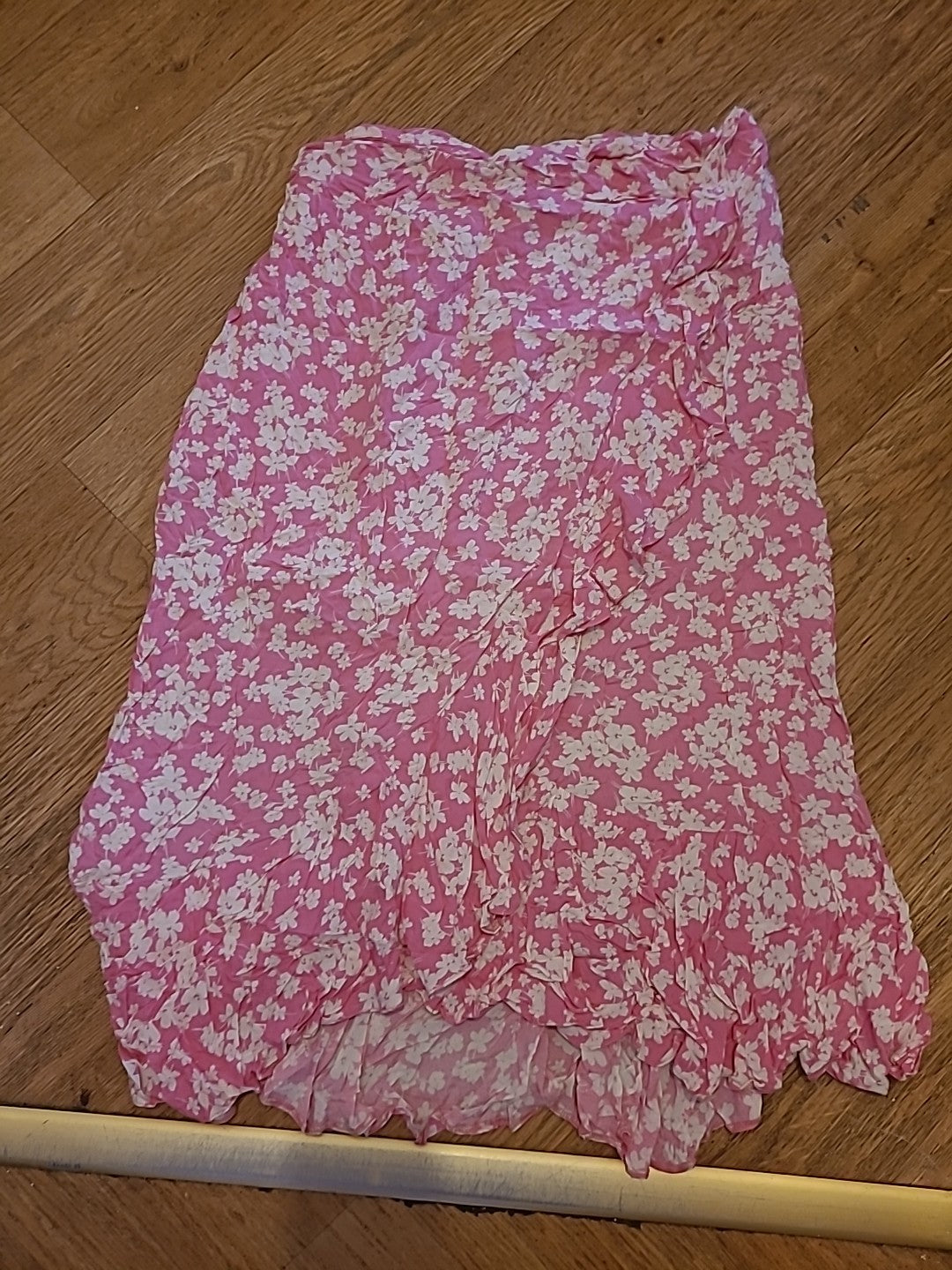 Ladies New Look Maternity Size 12 Pink White Floral Elasticated Skirt