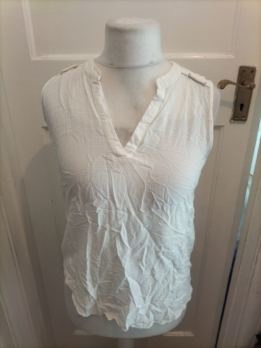 Primark 10 White V Neck Sleeveless Blouse
