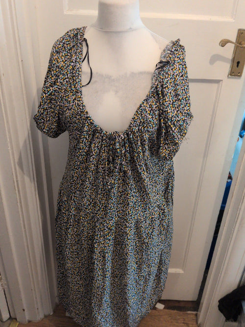 Anko Curve 26 Multi Floral Short Sleeve Midi Dress