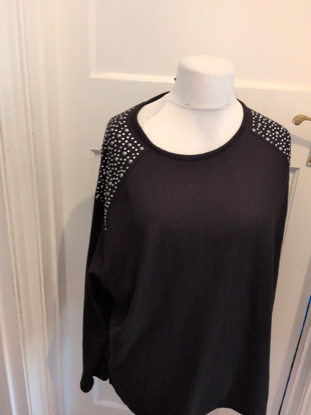 New Look Large Black With Silver Detail Long Sleeve Pullover Jumper