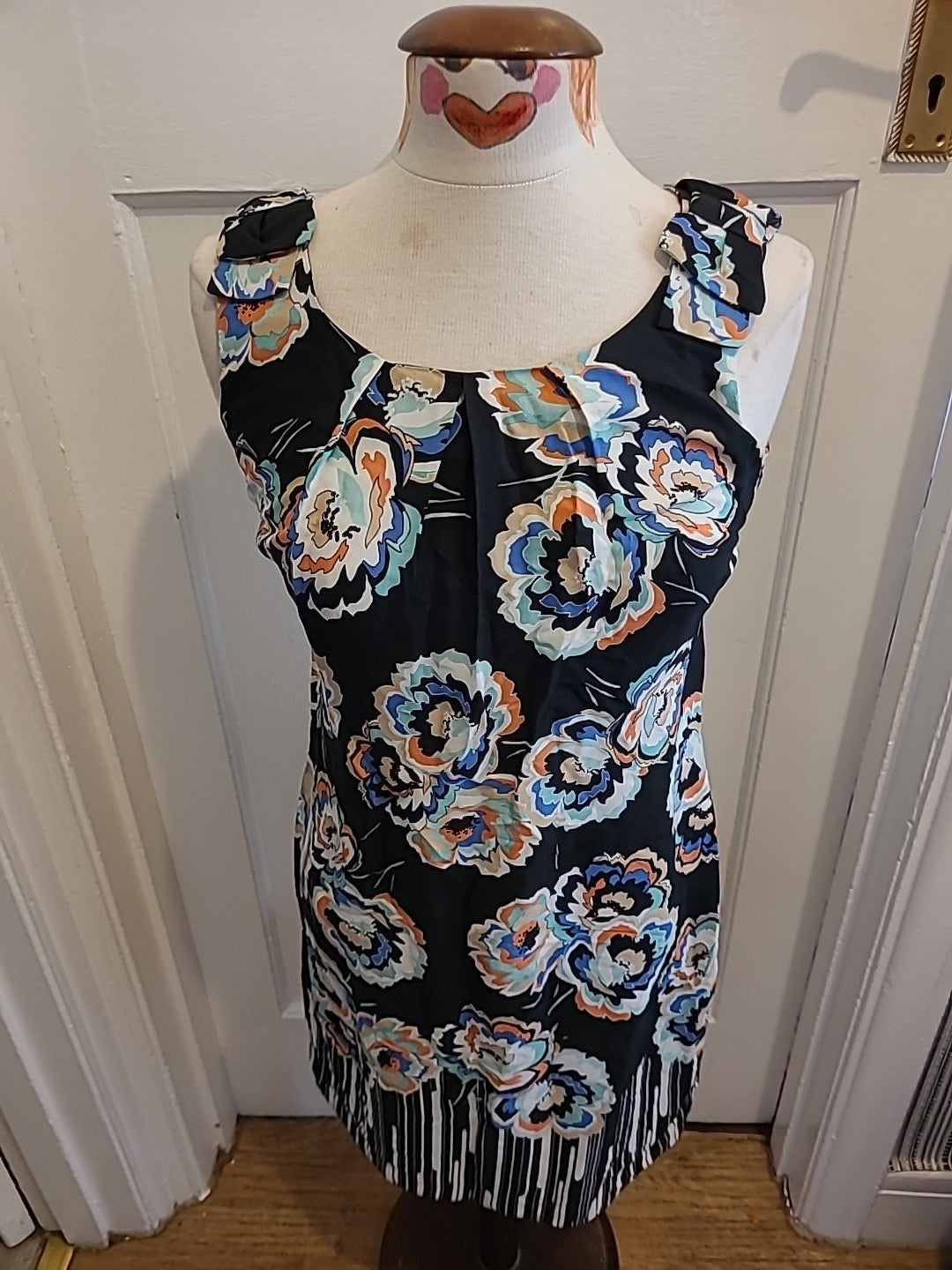 Ladies Dorothy Perkins Size 8 Black Floral Sleeveless Dress