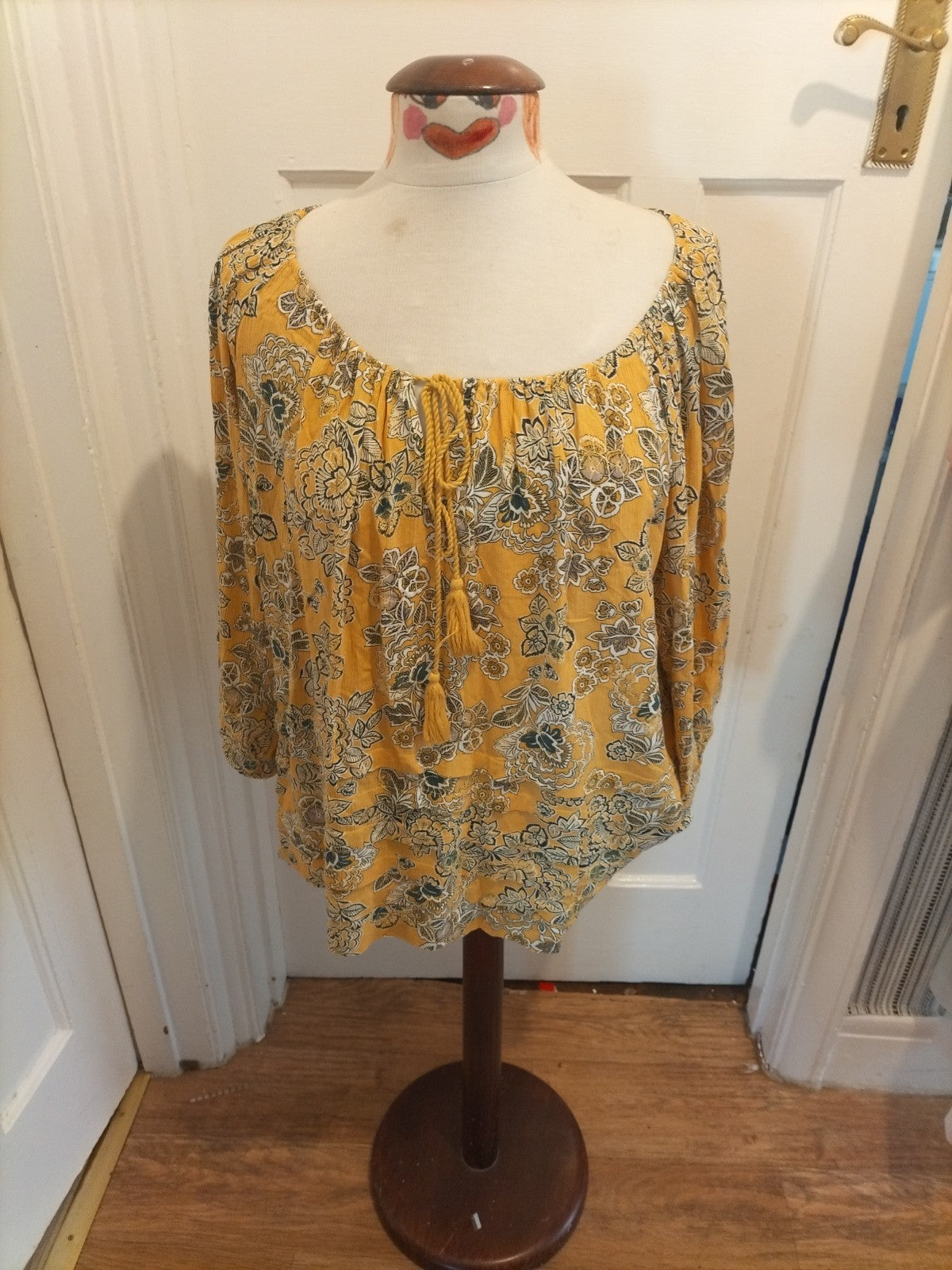 Ladies Bonmarche Size 16 Yellow Floral Long Sleeved Blouse