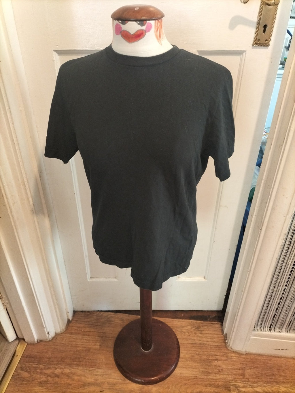 Mens Burton Size Small Black Short Sleeved Tshirt
