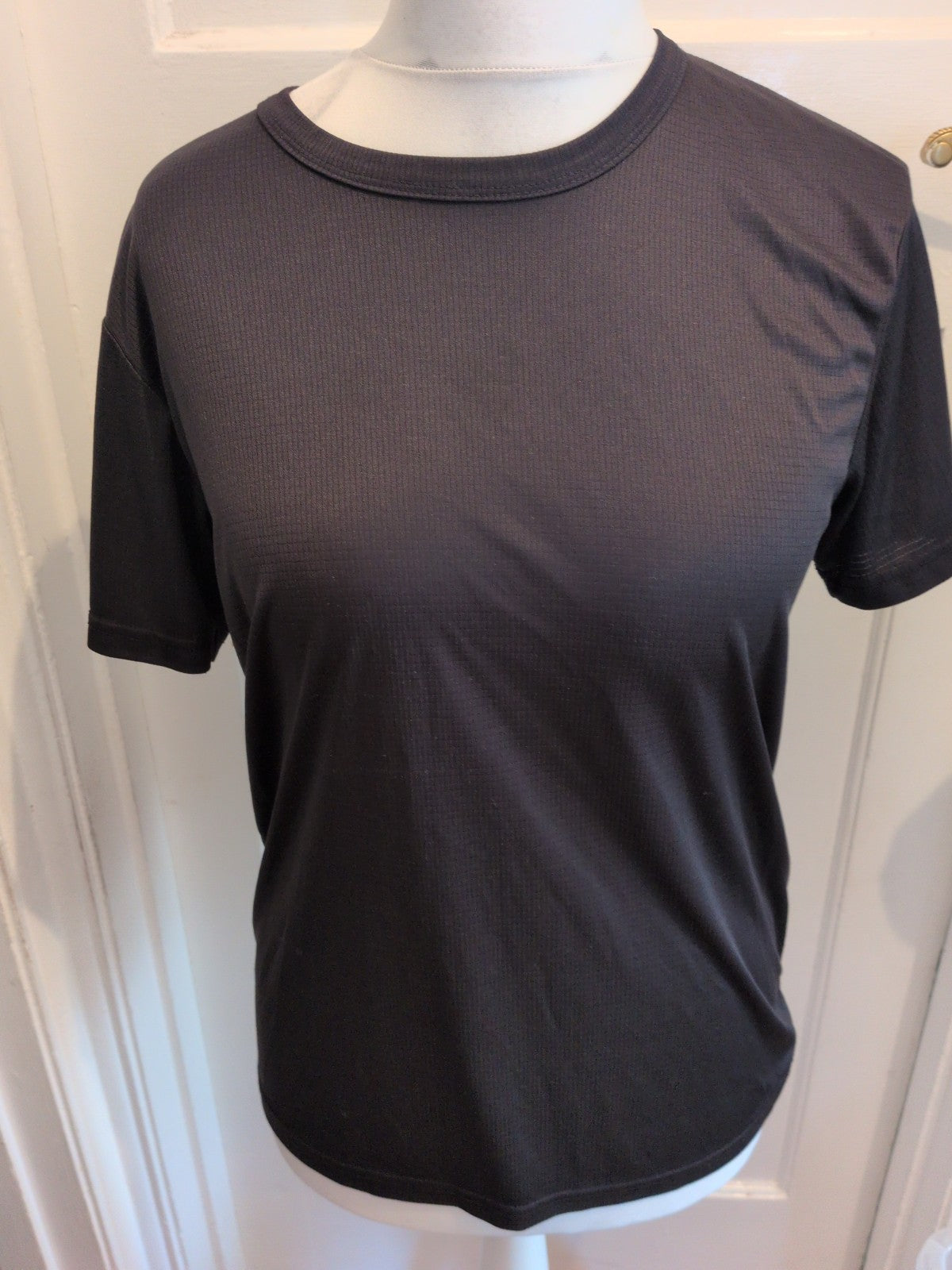 Small Black Short Sleeve T-shirt