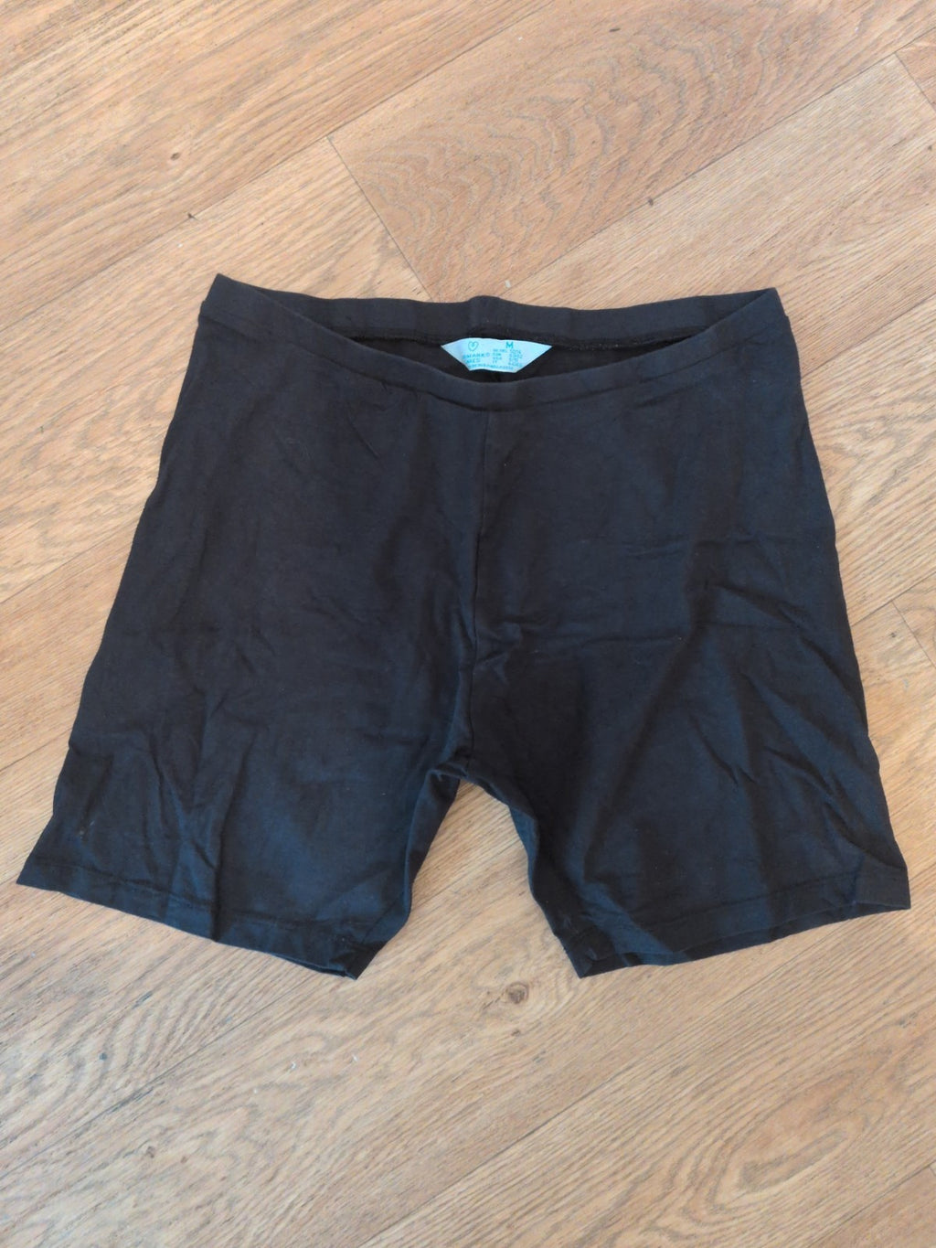 Primark 12-14 Medium Black Biker Shorts Small Hole On Rear