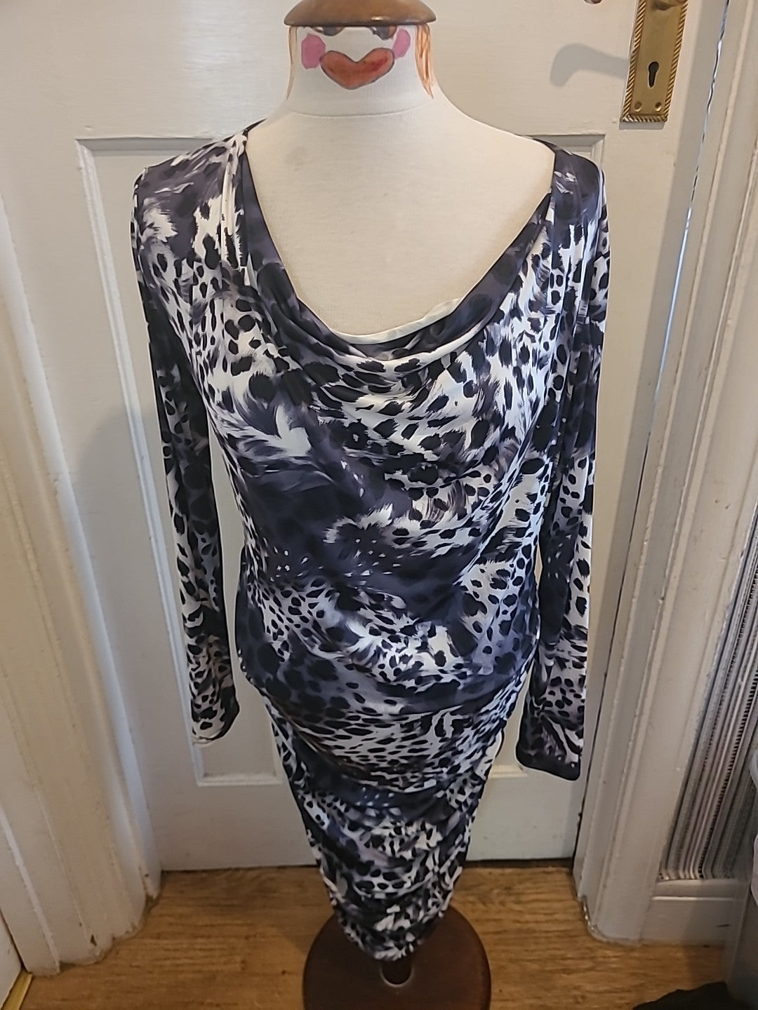 Ladies Jami Size Medium Animal Print Ruched Side Long Sleeved Dress