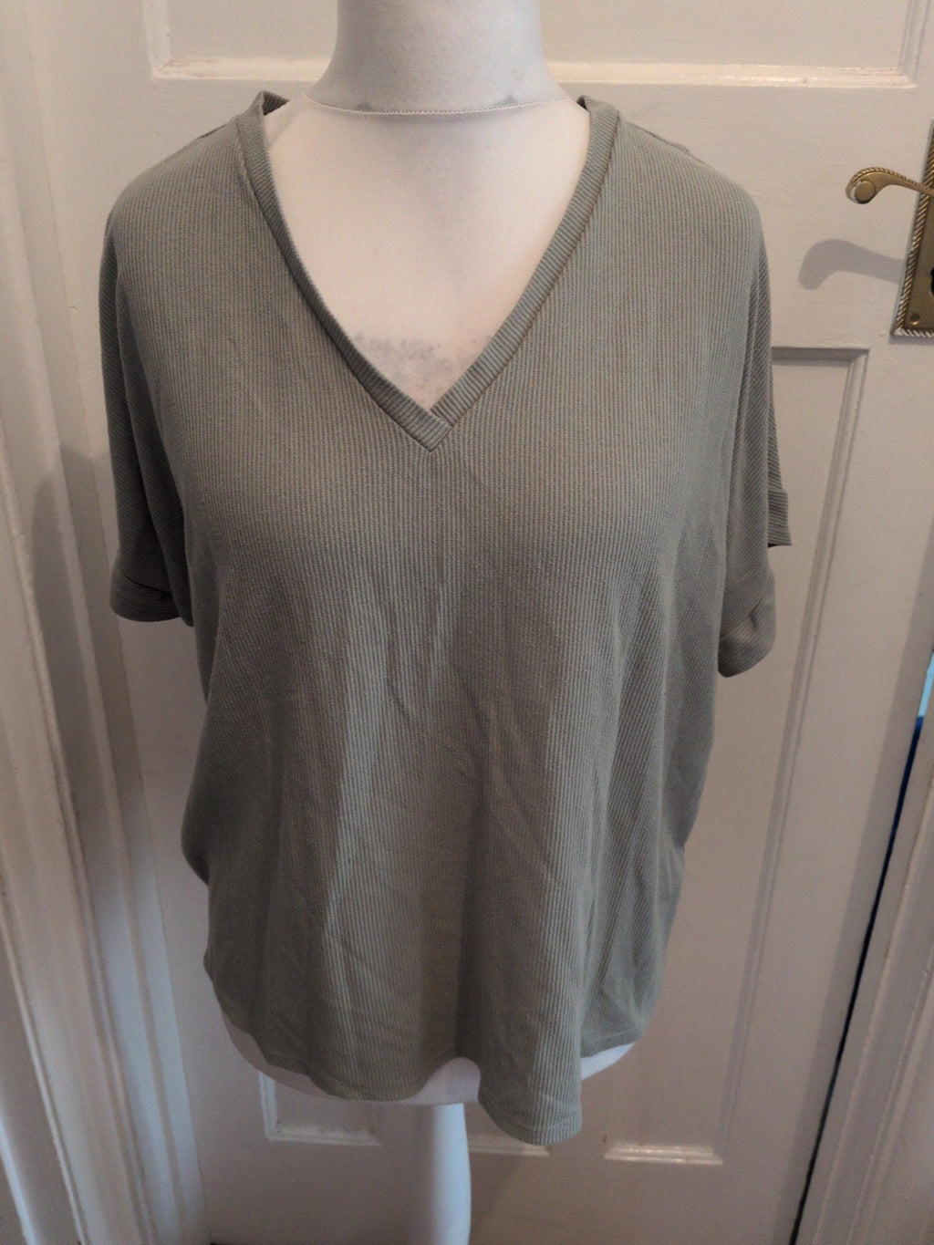 Papaya 20 Light Green Short Sleeve V Neck T-shirt