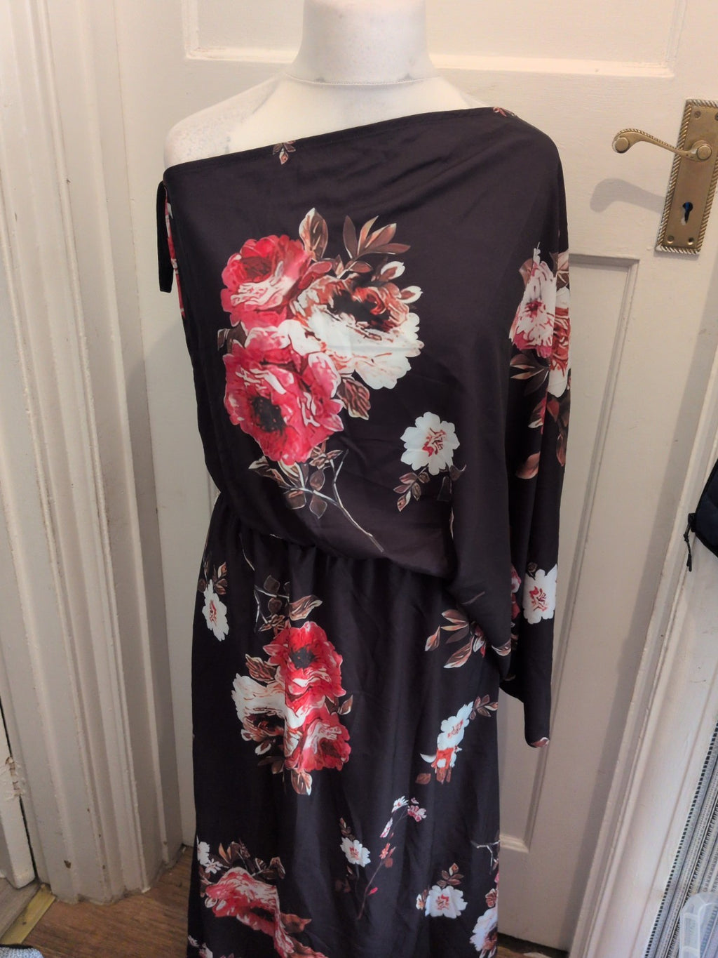 Chicme Medium Black Floral Off The Shoulder Long Length Dress