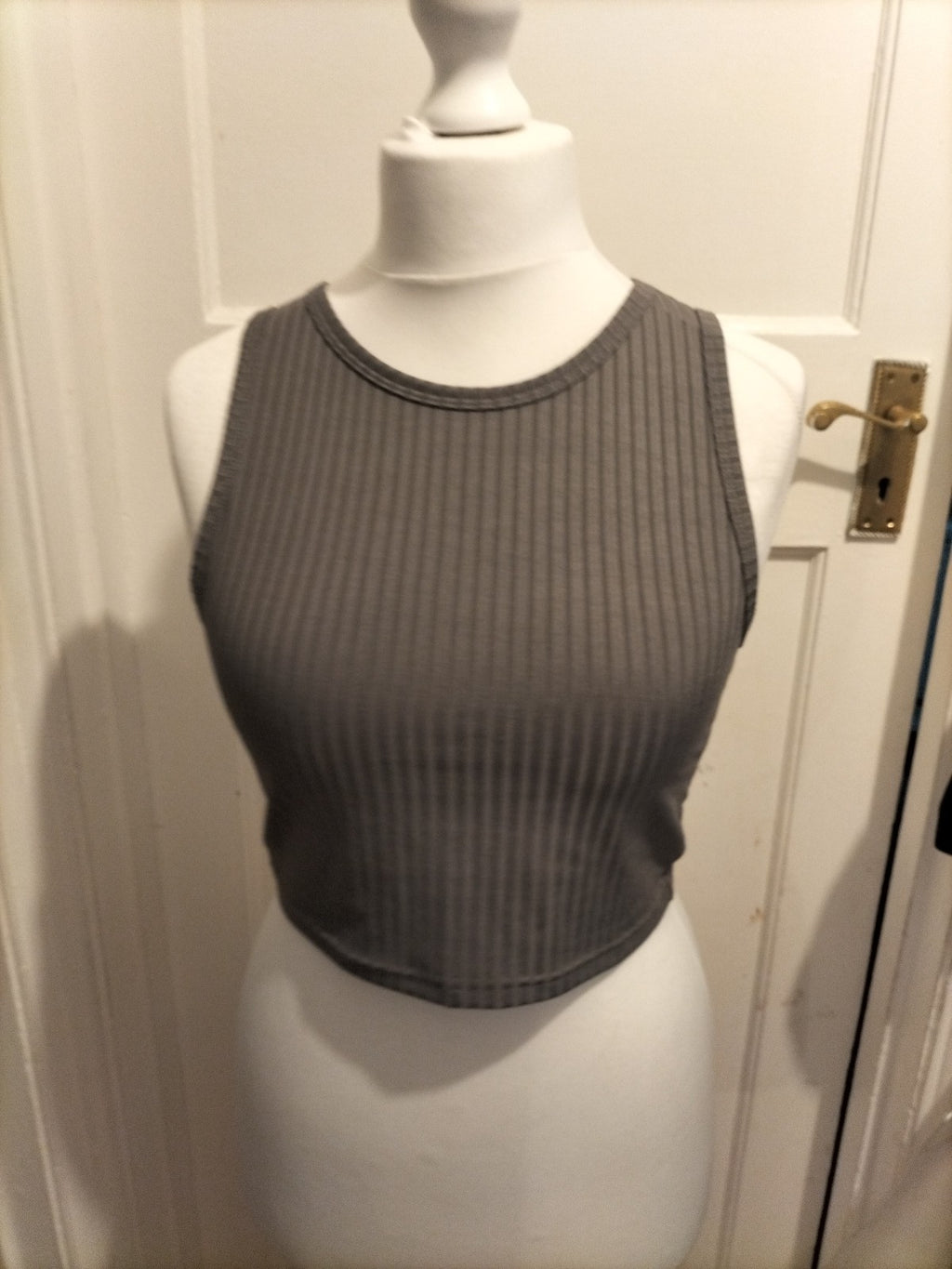 Ladies Shein Size Large Grey Ribbed Sleeveless Crop Top