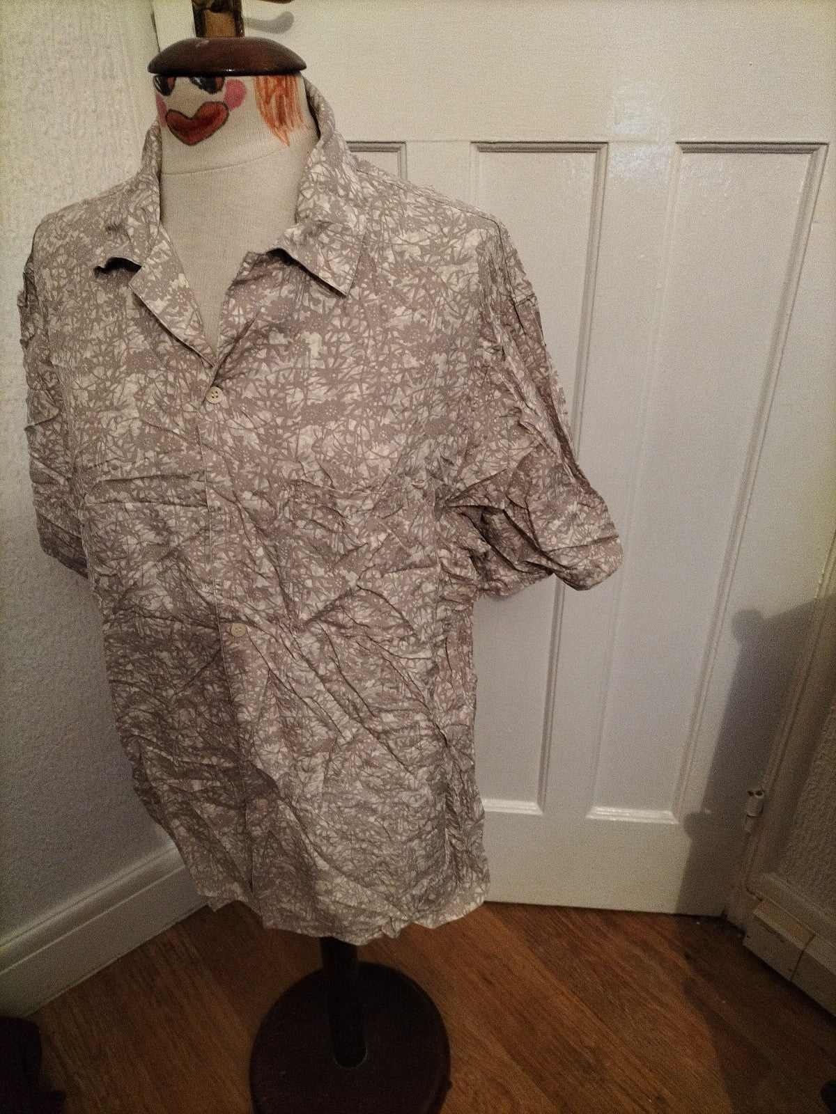 Mens Marks And Spencer Size Large Putty Patterned Short Sleeved Shirt