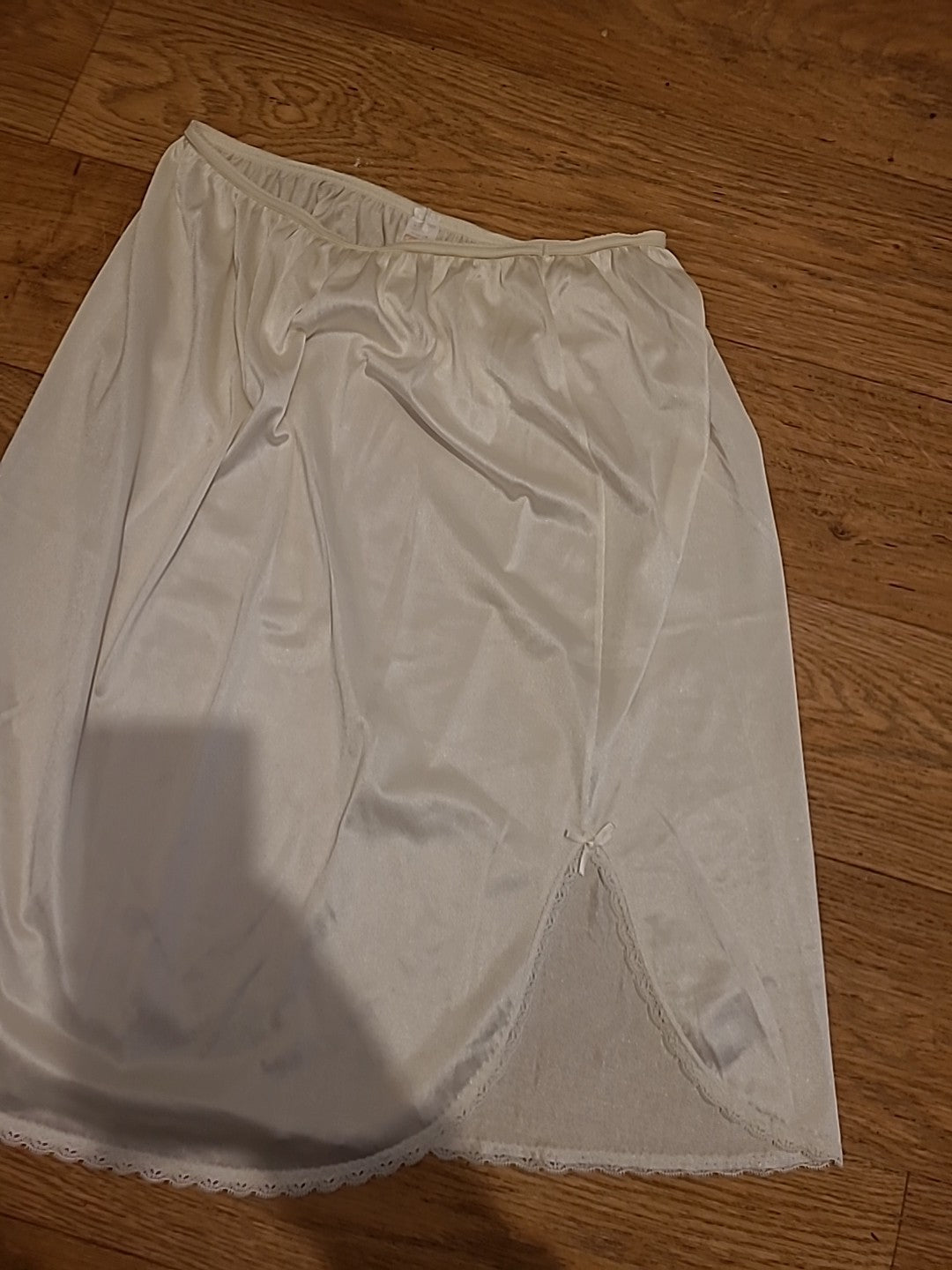 Ladies St Michael Size 14-16 Cream Pettiskirt