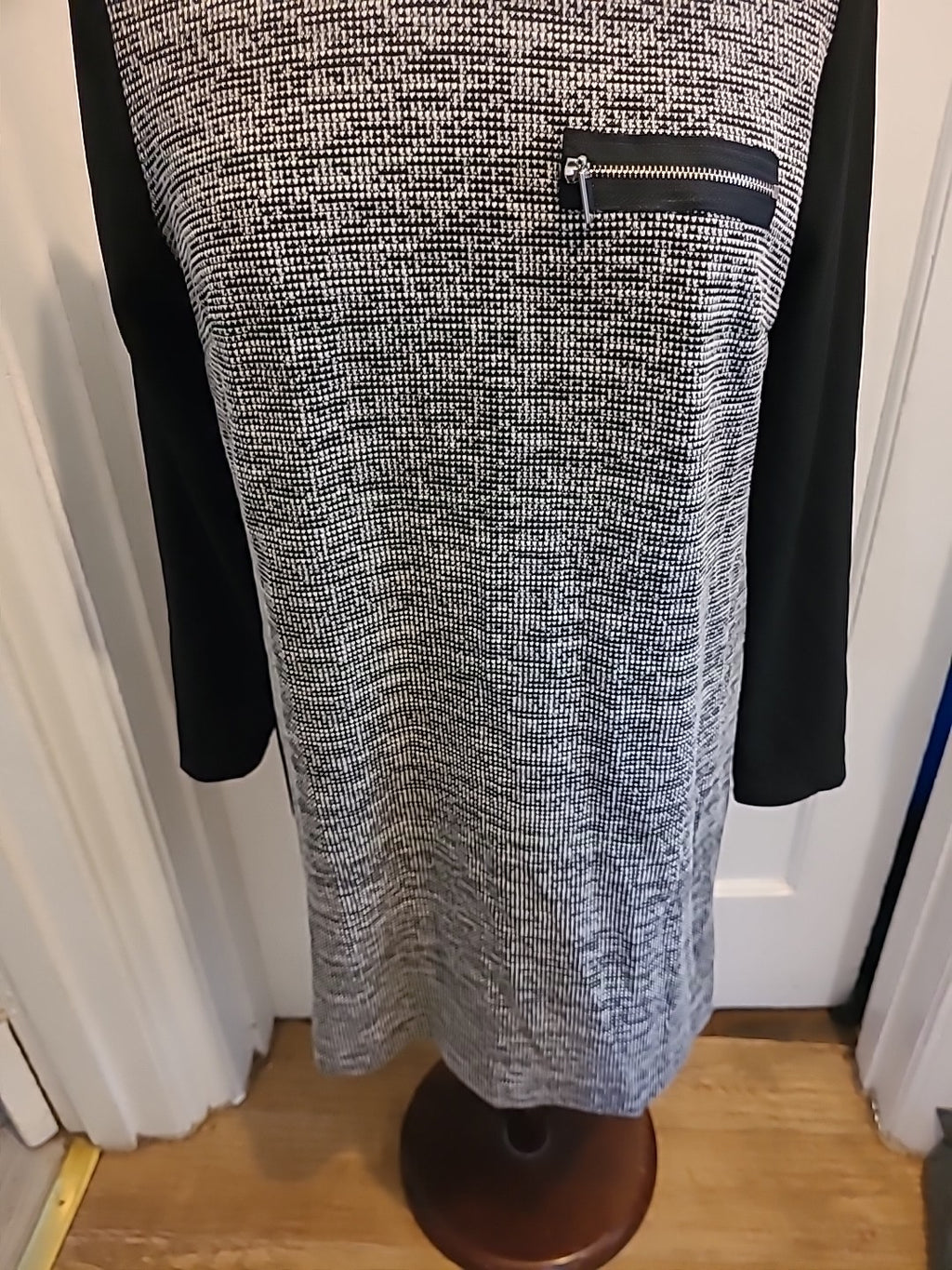 Ladies Primark Size 12 Black Grey Long Sleeved Dress