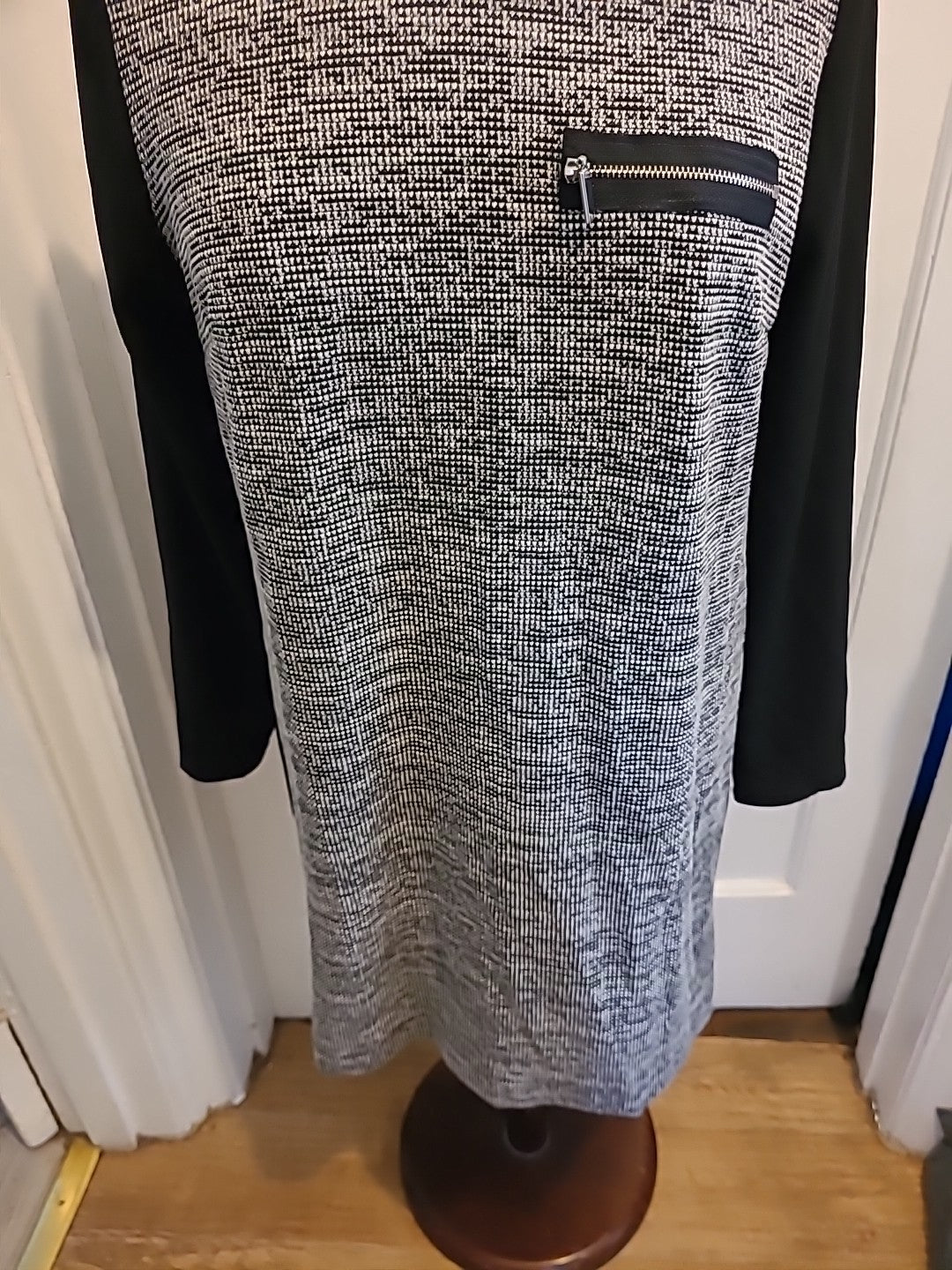 Ladies Primark Size 12 Black Grey Long Sleeved Dress
