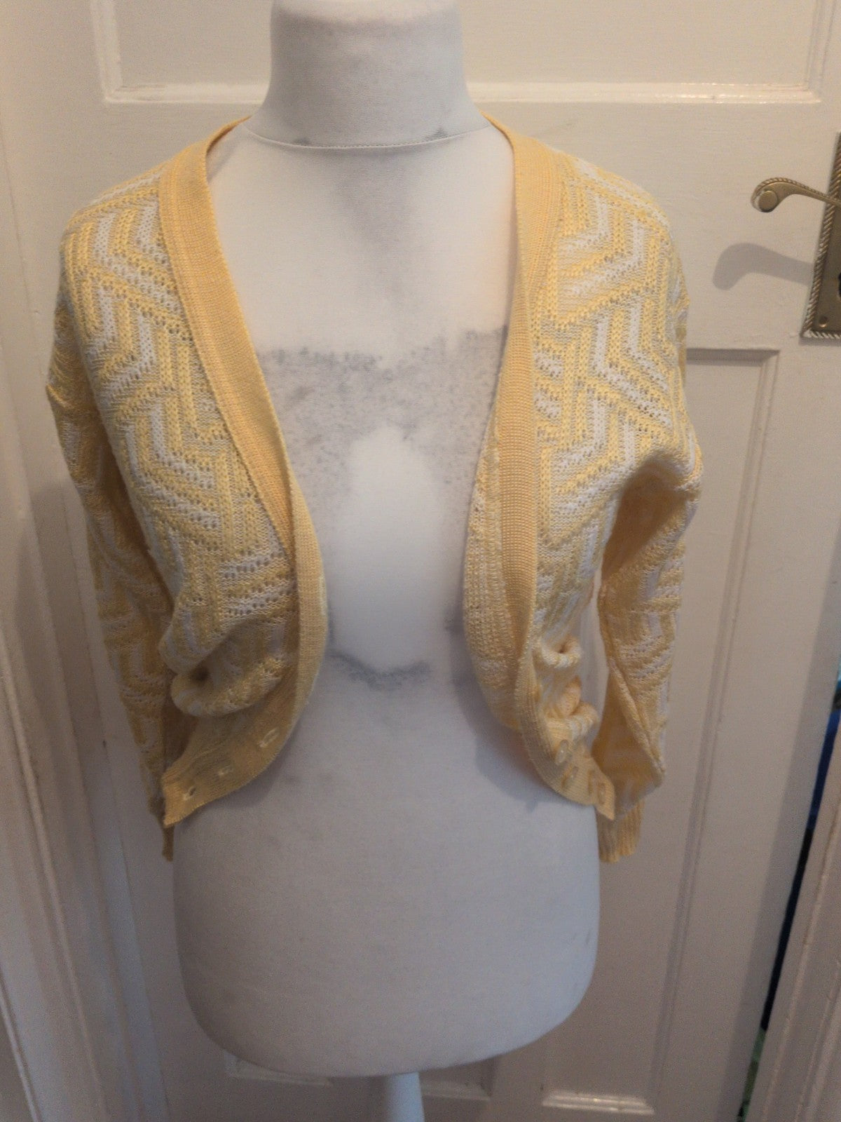 Hers Medium Yellow And White Buttoned Cardigan