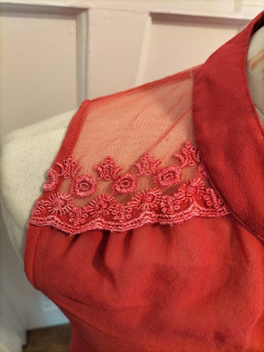 Ladies Influence Size 8 Cerise Pink Sleeveless Blouse