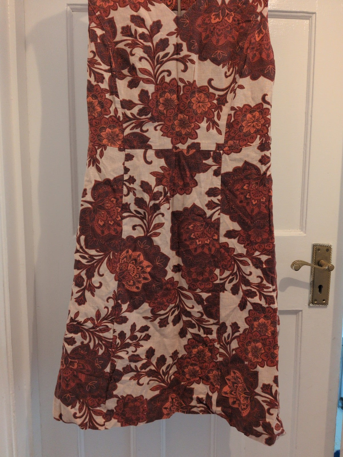 Tu 10 Brown Orange Cream Sleeveless Dress V Neck