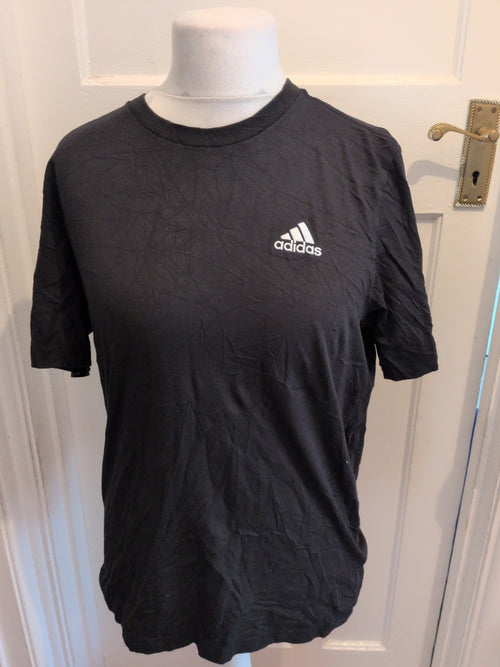 Adidas Medium Black Short Sleeve T-shirt