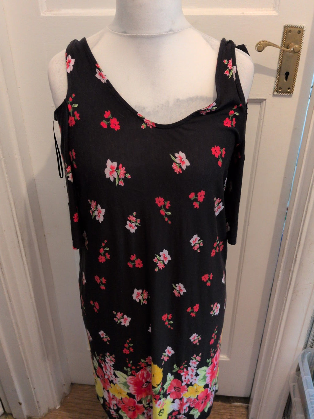 George 14 Black With Yellow And Red Floral Open Shoulder Short Sleeve Dress
